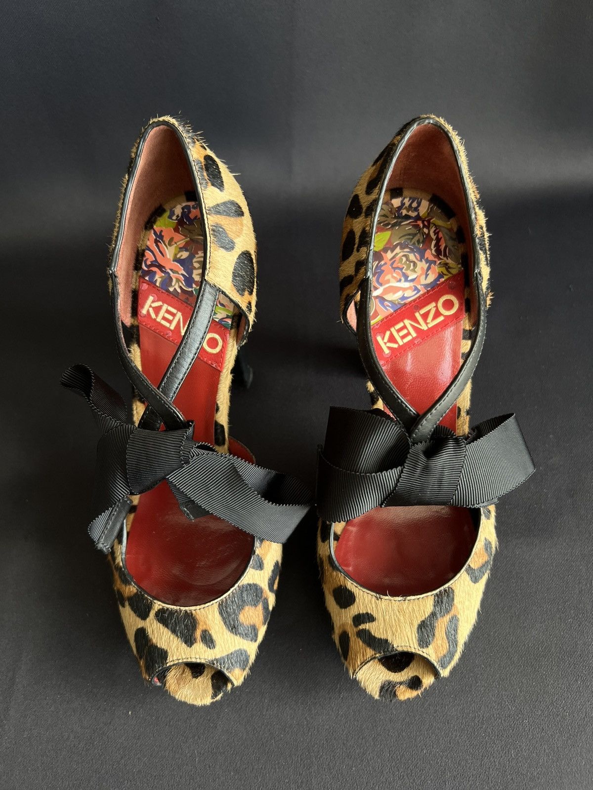 Kenzo KENZO Pony Fur Heels Shoes Beige / Black Size US 7 EU 37 1/2 Size US 7 / IT 37 - 3 Thumbnail