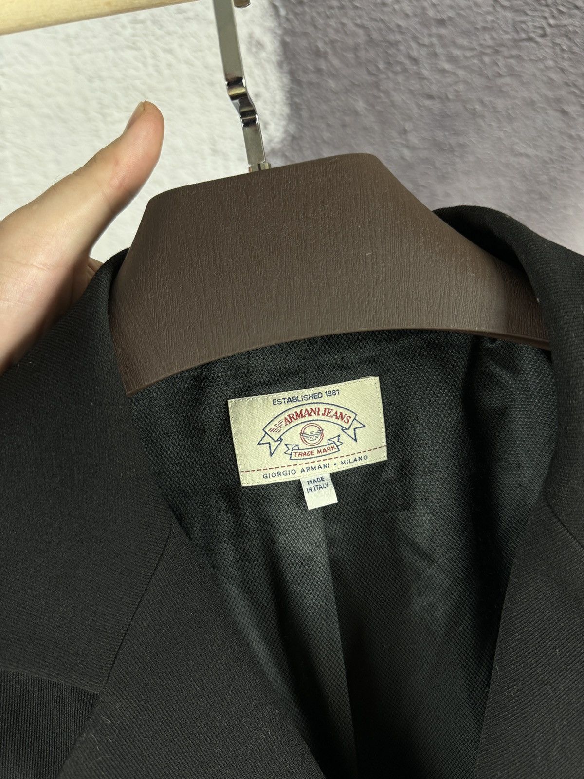 Armani Armani Jeans vintage embroidery logo 3 button blazer Size 42L - 6 Thumbnail