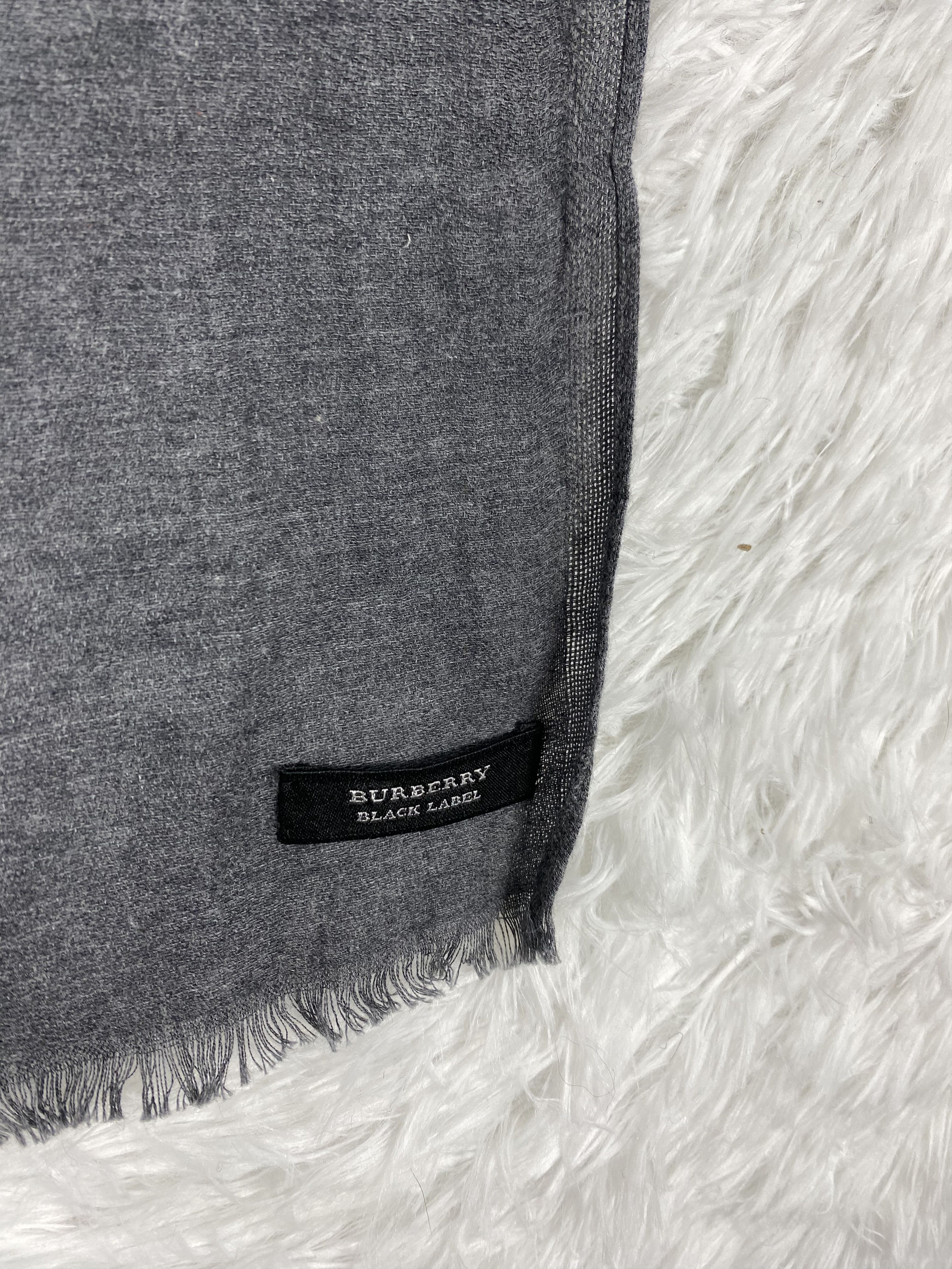 Burberry Vintage Burberry Scarf / Muffler Neckwear PM0162 Size ONE SIZE - 7 Thumbnail