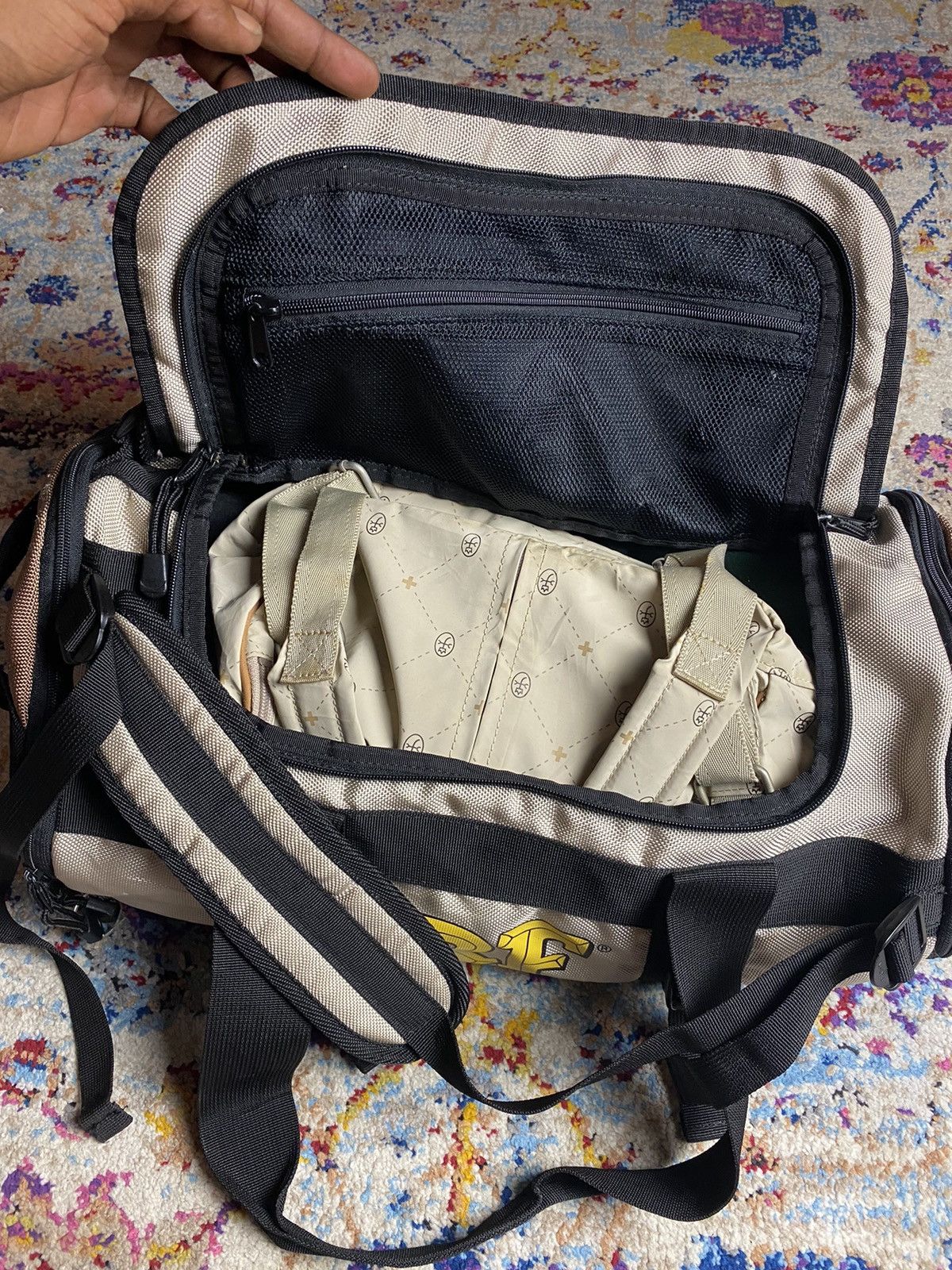 Vintage Ed "Big Daddy" Roth Rat Finks 2 ways duffle backpack OS Size ONE SIZE - 13 Thumbnail