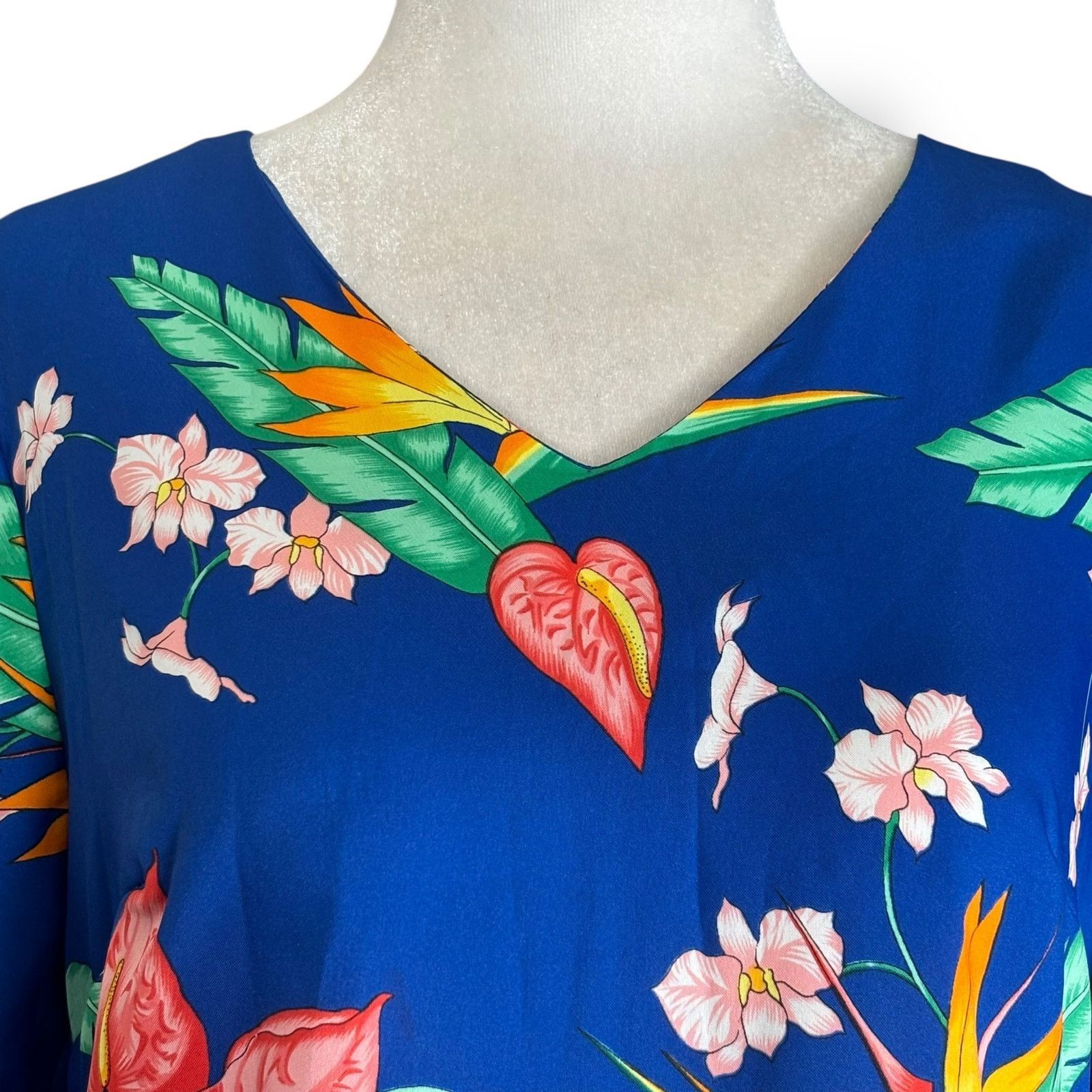 Vintage Vintage Made In Hawaii Maxi Dress Blue Tropical Floral Print Size M / US 6-8 / IT 42-44 - 2 Thumbnail