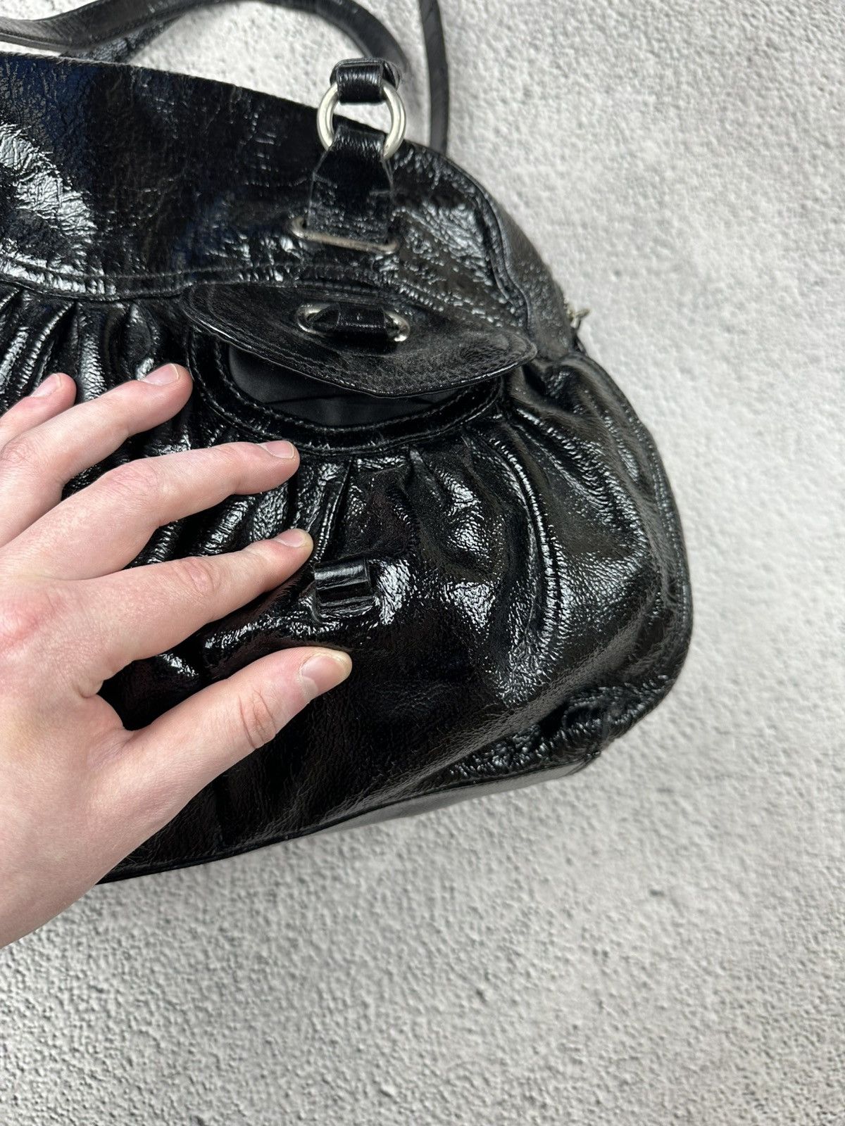 Moschino Moschino Black Patent Shoulder Bag Luxury Distressed Y2K SK8 Size ONE SIZE - 13 Thumbnail
