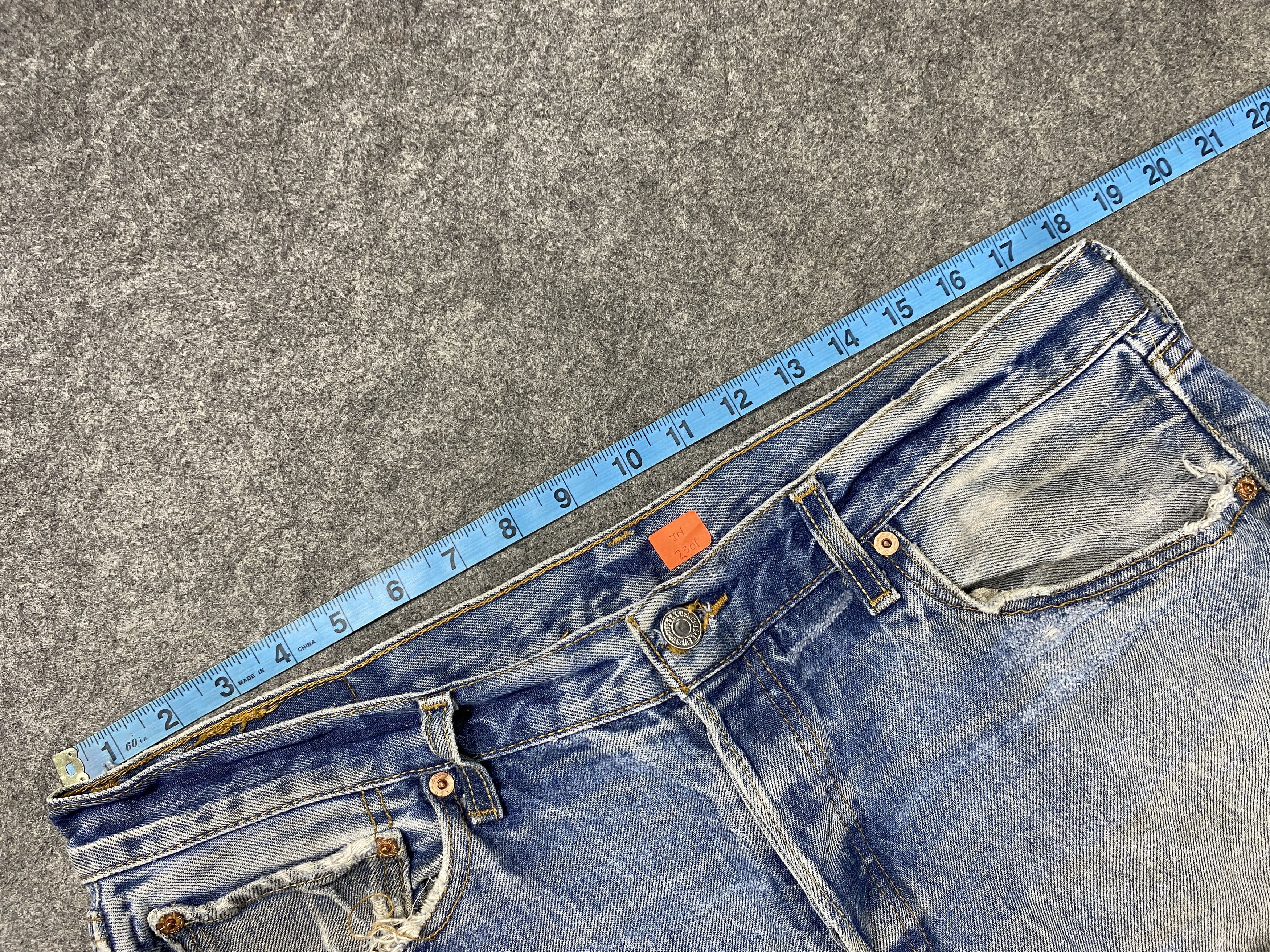 Japanese Brand Dirty Ripped Blue Vintage Levi's 501 36x29 Denim -JN2301 Size US 35 - 5 Thumbnail