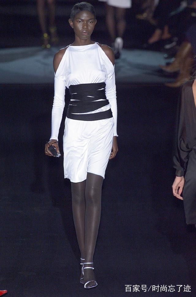 Yves Saint Laurent SS01 Vintage Tom Ford for YSL Runway Dress with Bondage Belt Size M / US 6-8 / IT 42-44 - 5 Thumbnail