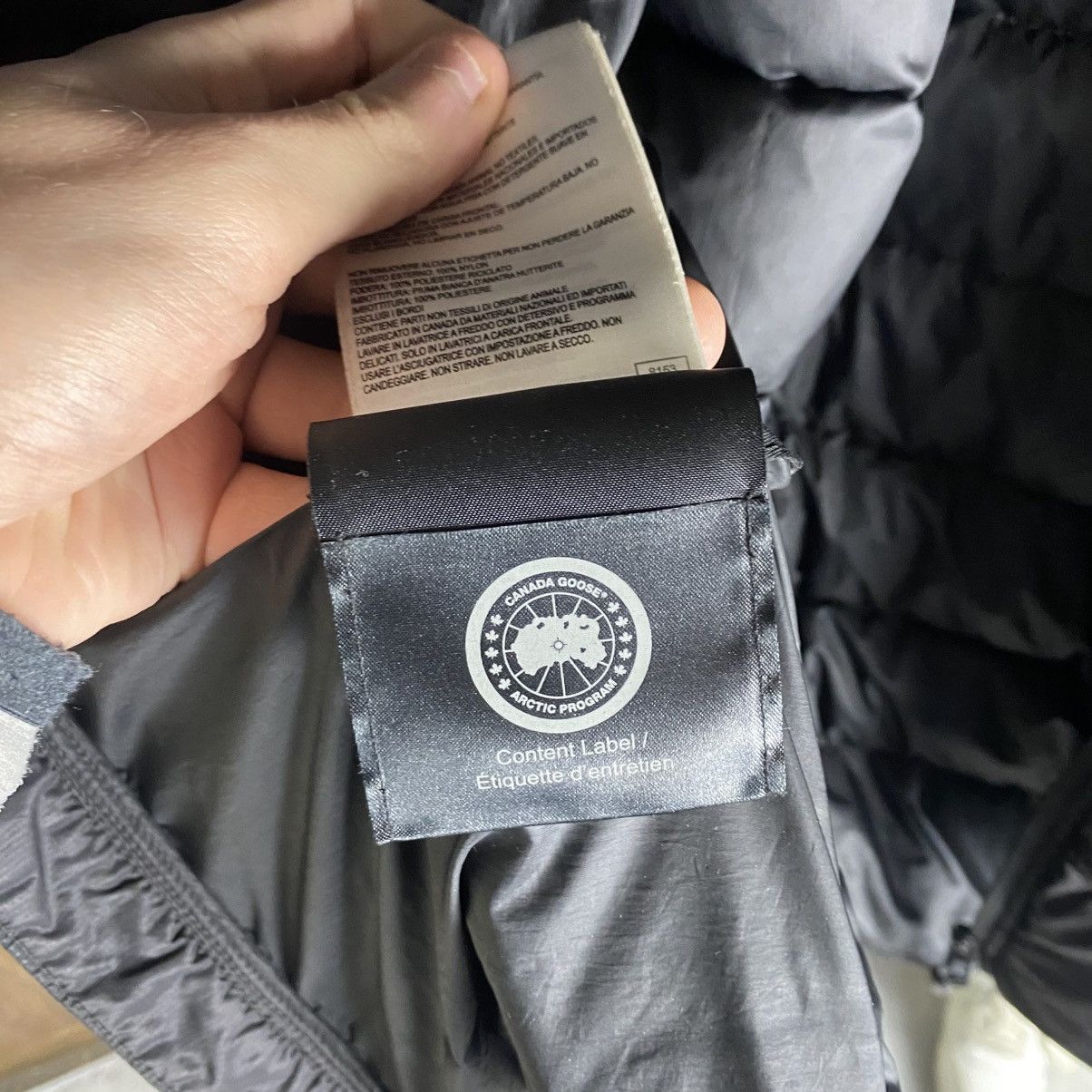 Canada Goose Canada goose puffer jacket black label luxury Size US L / EU 52-54 / 3 - 11 Thumbnail