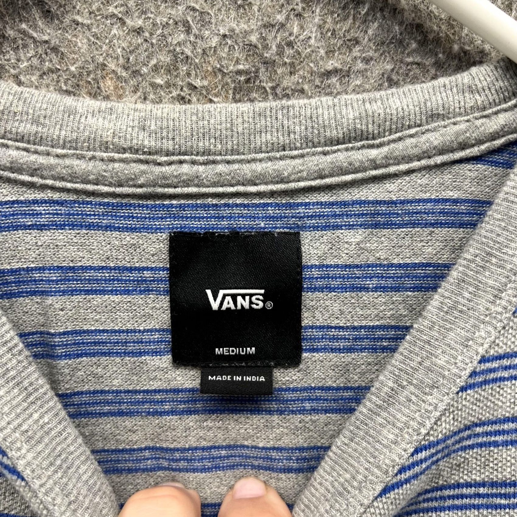 Vans VANS Shirt Mens Medium Gray Blue Stripe Pocket T-Shirt Casual Skate VN0A5EA4 Size US M / EU 48-50 / 2 - 6 Thumbnail