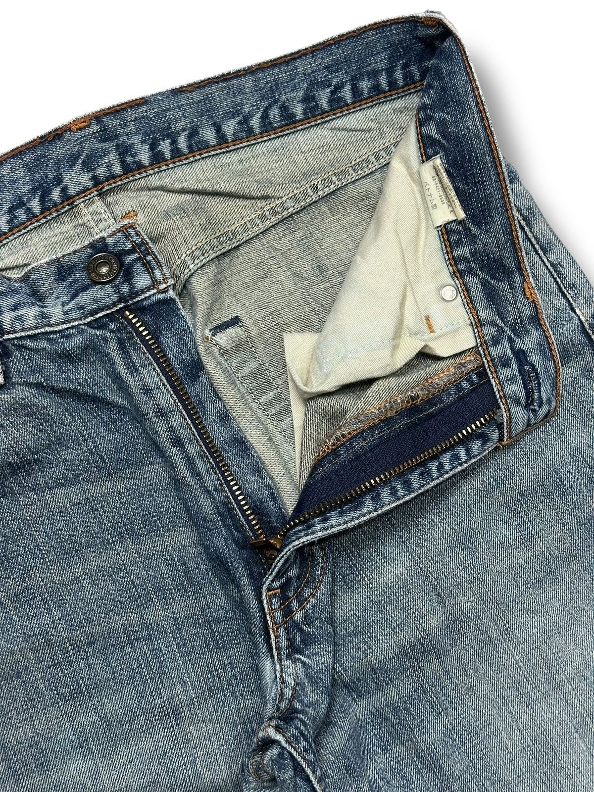 Levi's Levi's 502 Regular Fit With a Tapered Leg Faded & BlueWash Size US 31 - 11 Thumbnail