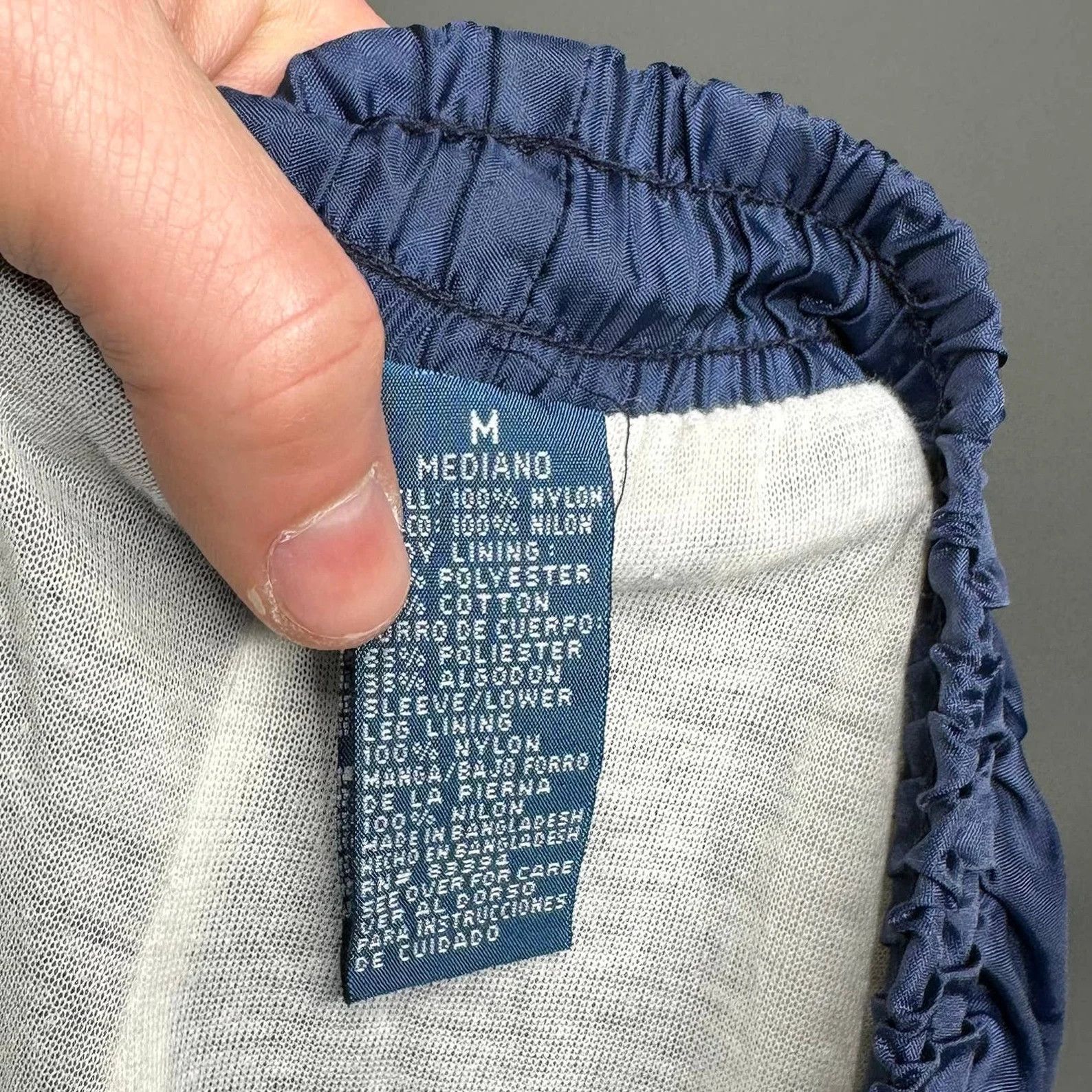 Vintage Vintage Track Pants Navy Blue Nylon Joggers Lined Size US 32 / EU 48 - 4 Thumbnail