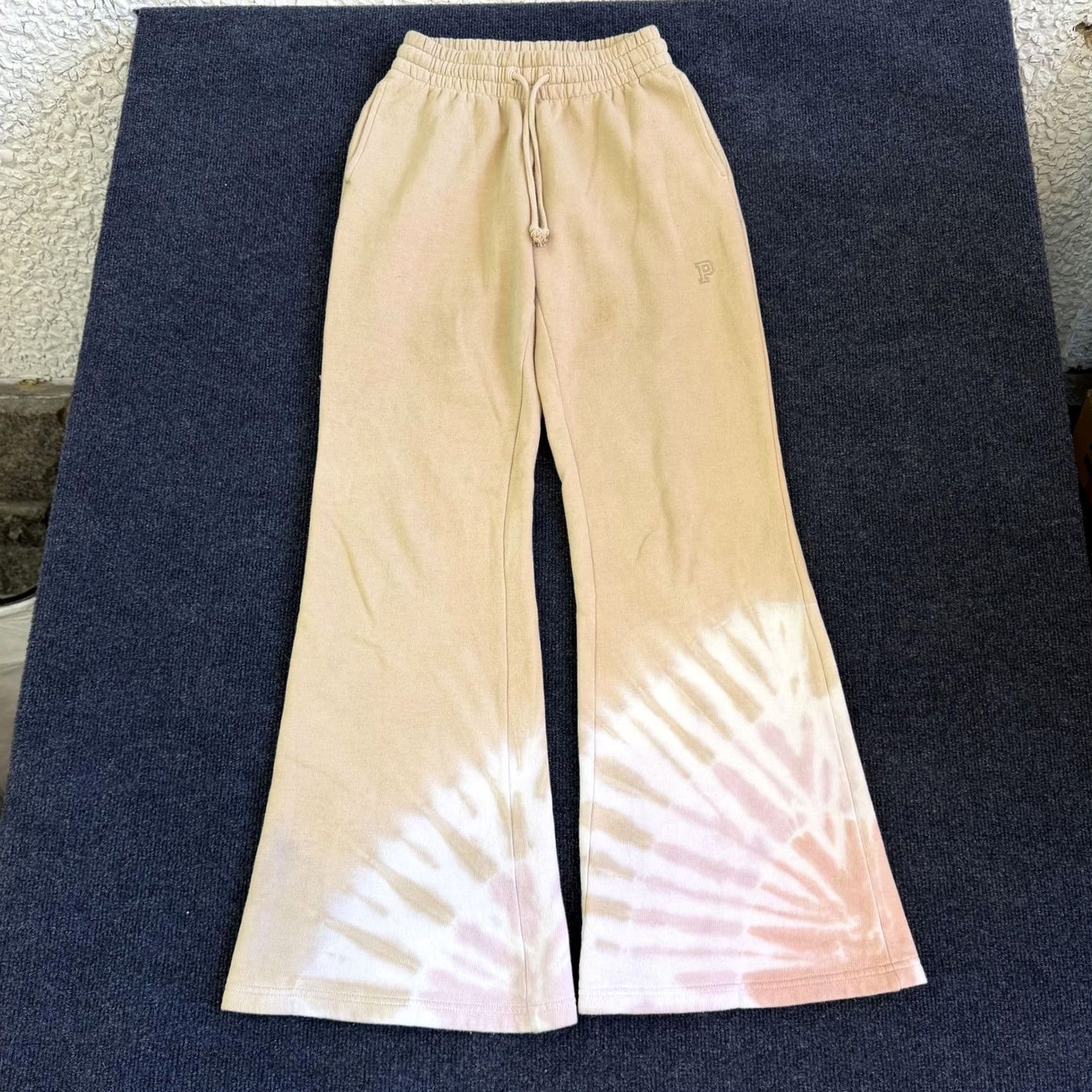 Vintage PINK Victoria's Secret Sweatpants Womens XS Beige Fleece Lounge Pants Flare Leg Casual Size 26" / US 2 / IT 38 - 5 Thumbnail