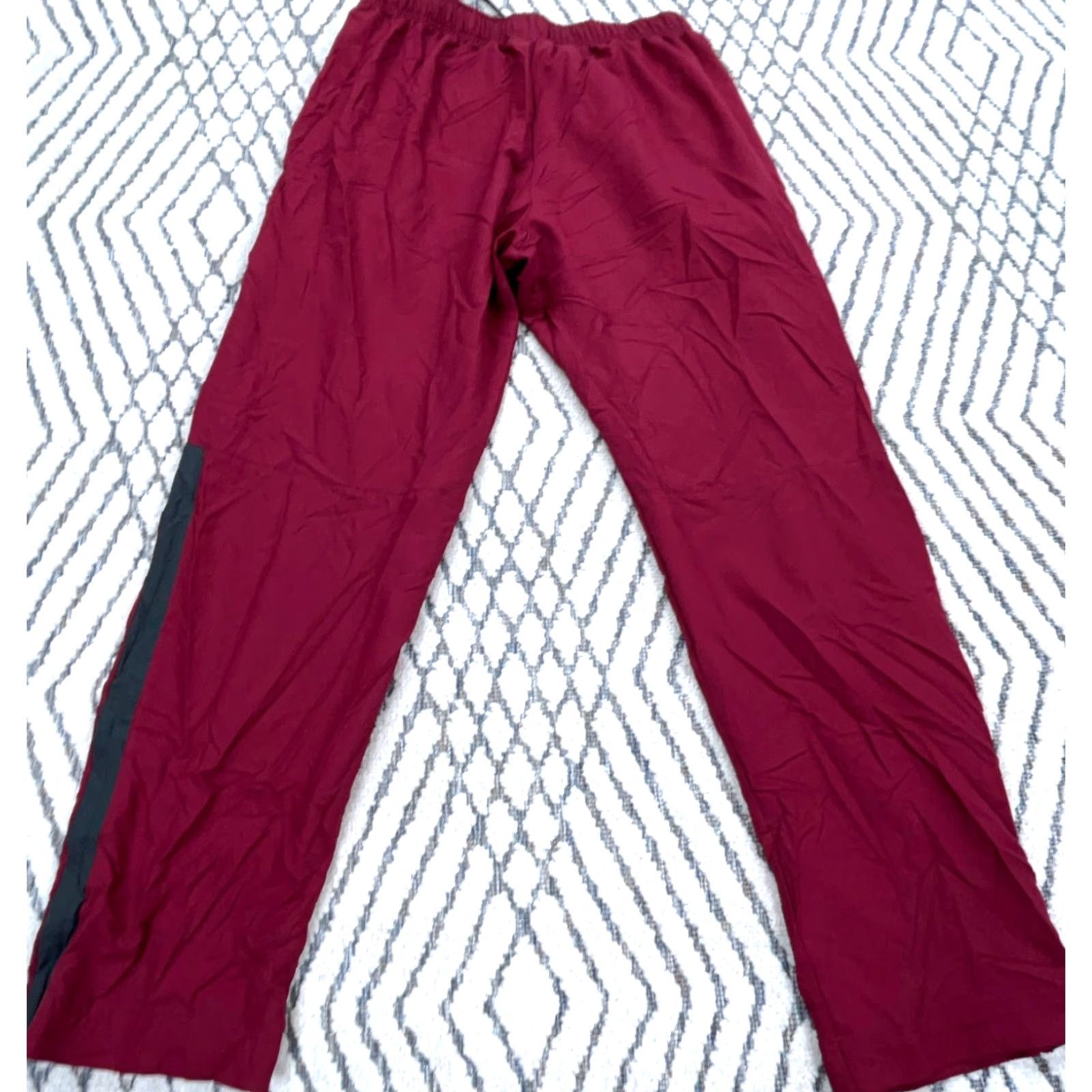 Nike Nike Pants Women XL Red Gray Track Pants Windbreakers Joggers Dri Fit Unlined Size 40" / US 18 - 2 Thumbnail