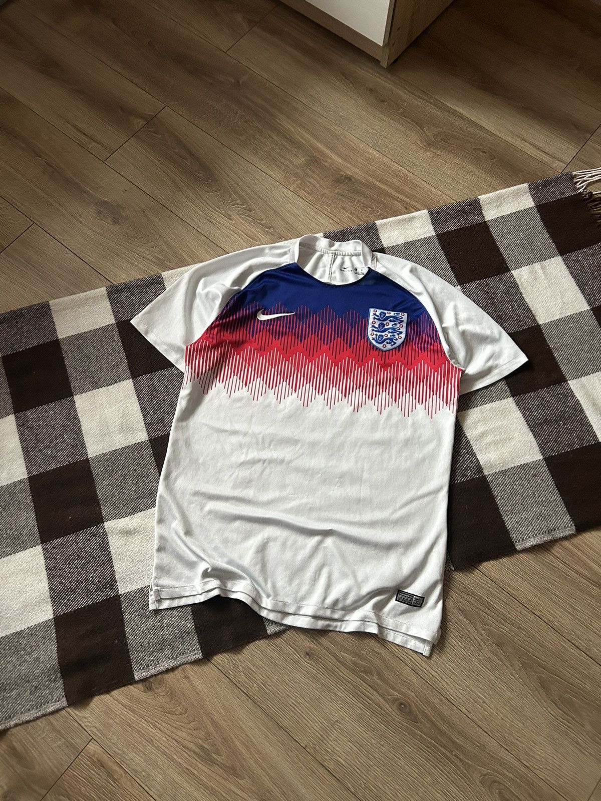 Nike Nike England football jersey mens 2018-2019 drill y2k Size US M / EU 48-50 / 2 - 1 Thumbnail
