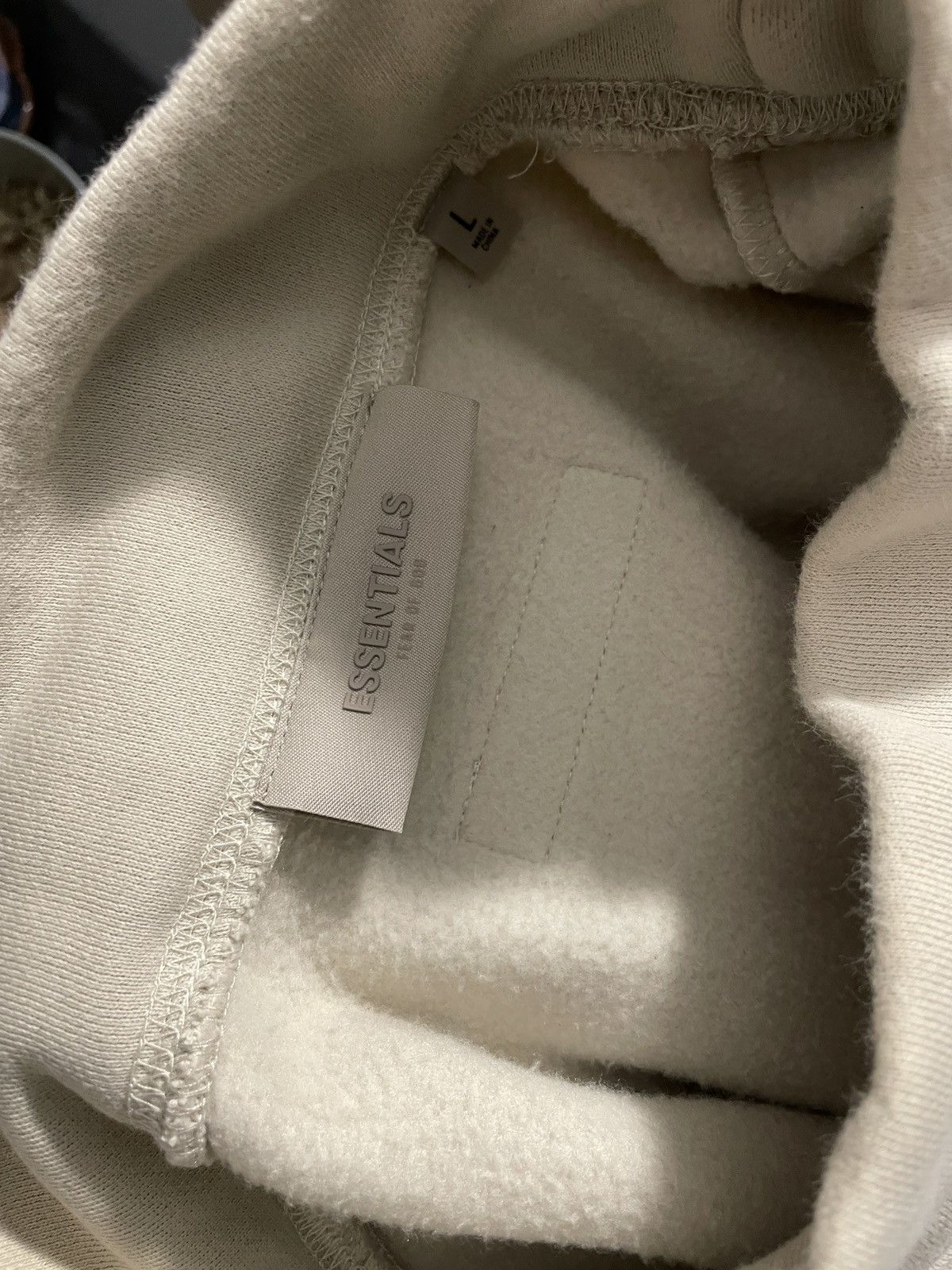 Essentials Fear of God Men's Grey and Cream Sweatshirt Size US L / EU 52-54 / 3 - 8 Thumbnail