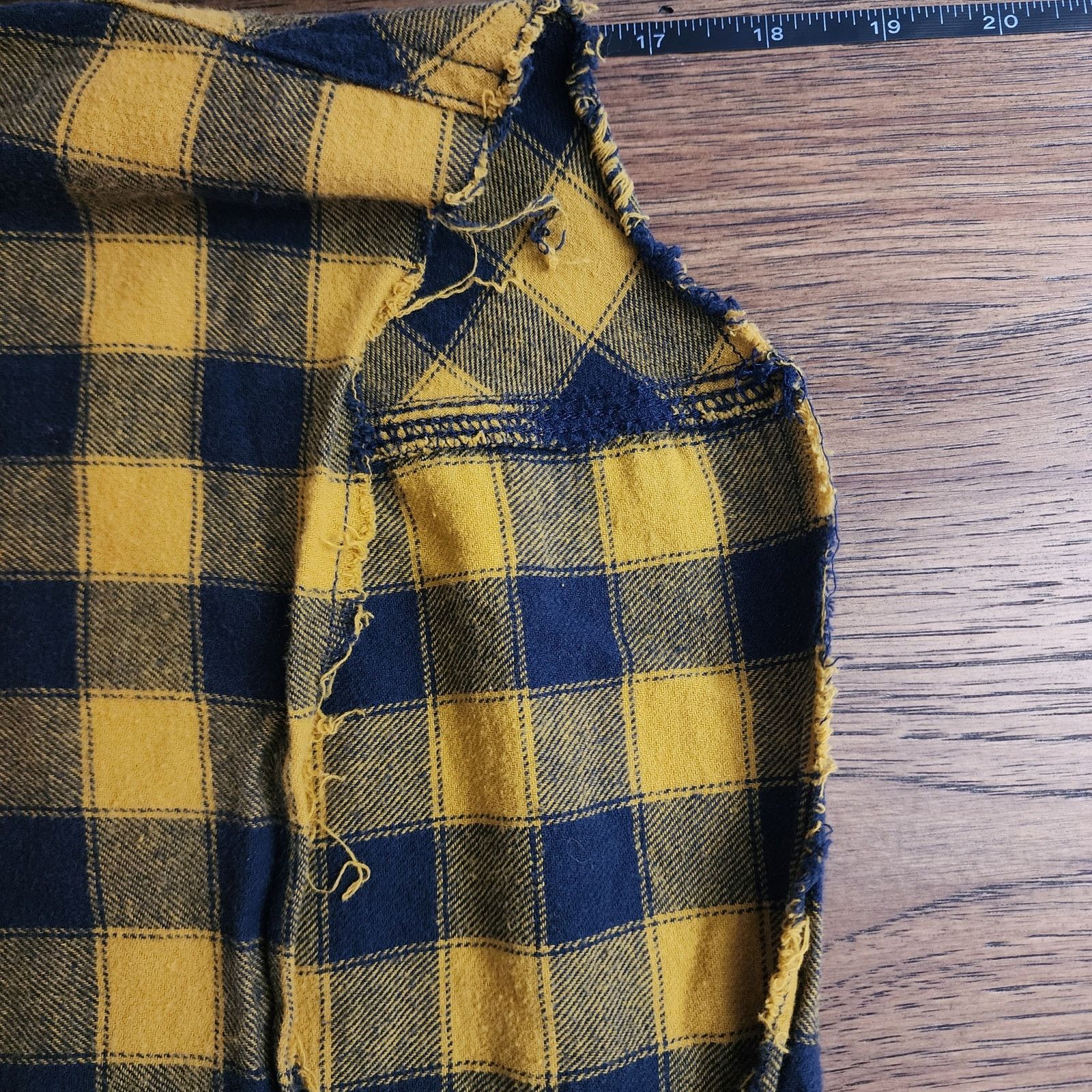 Bdg BDG L Crop Top Flannel Yellow/Navy Check - Chic & Cozy Size L / US 10 / IT 46 - 7 Thumbnail