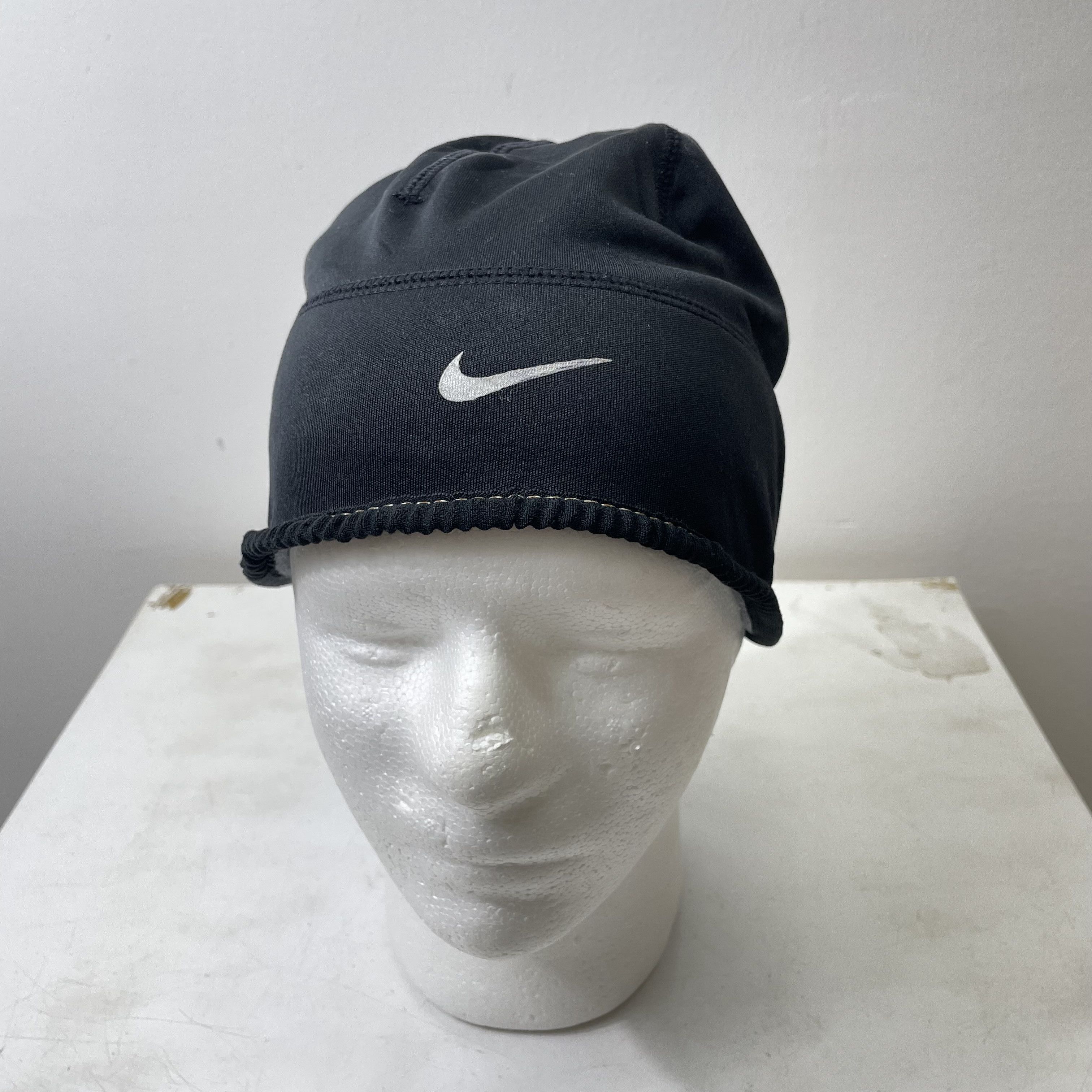 Nike ⭐️SALE⭐️ NIKE SPORT STRECTH BEANIE Size ONE SIZE - 1 Thumbnail