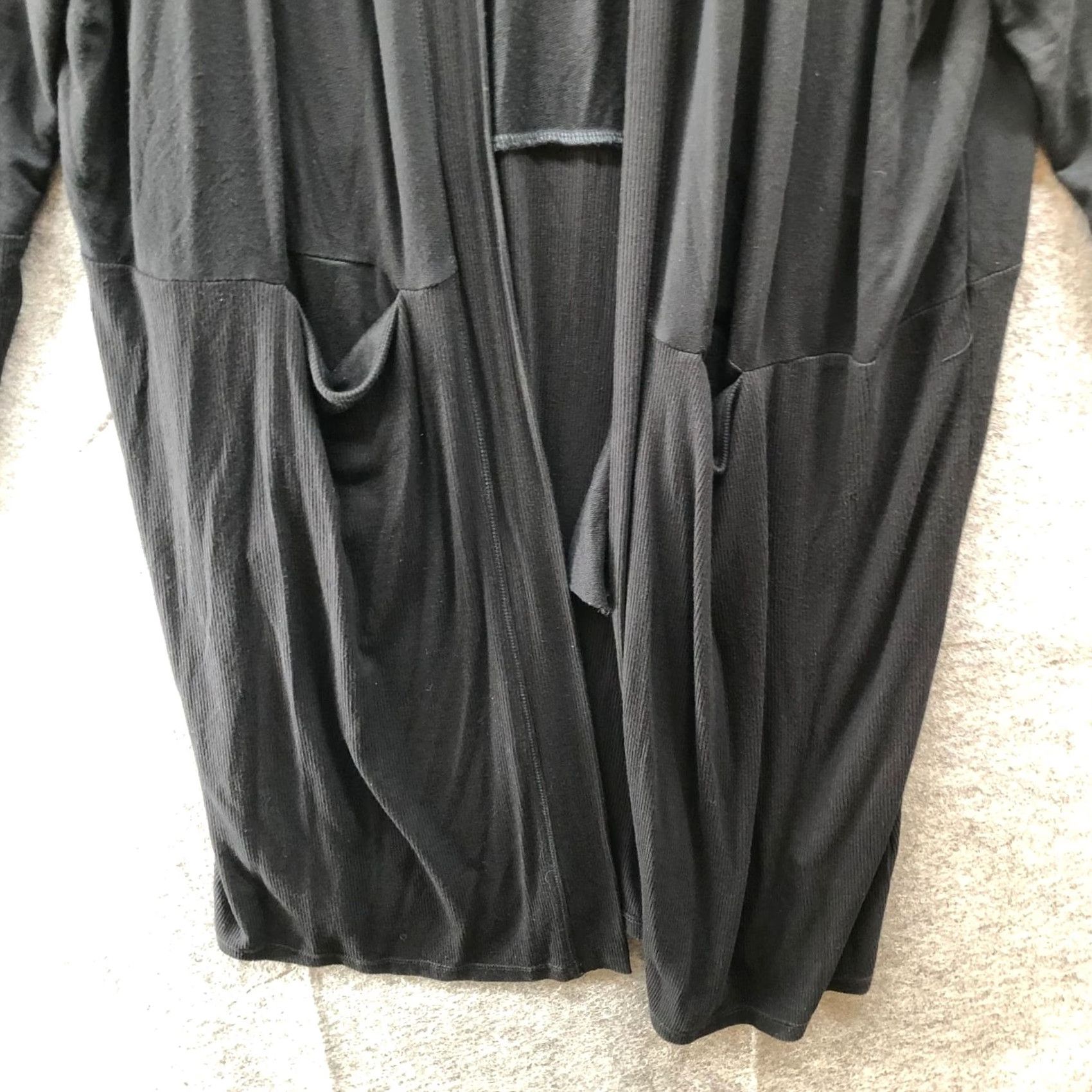 Vintage VINTAGE? No. Marc New York Performance Cardigan Womens 1X Black Jersey Knit Open Longline Shirt Womens Cardigan 1X Black Jersey Knit Open Longline Size XL / US 12-14 / IT 48-50 - 4 Thumbnail
