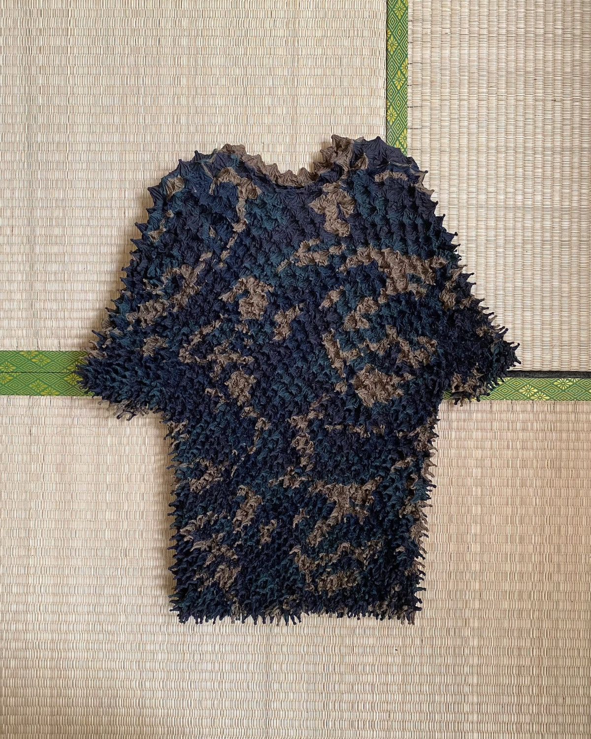 Doublet 04/18 Doublet SHIBORI Camo Size US XL / EU 56 / 4 - 5 Thumbnail