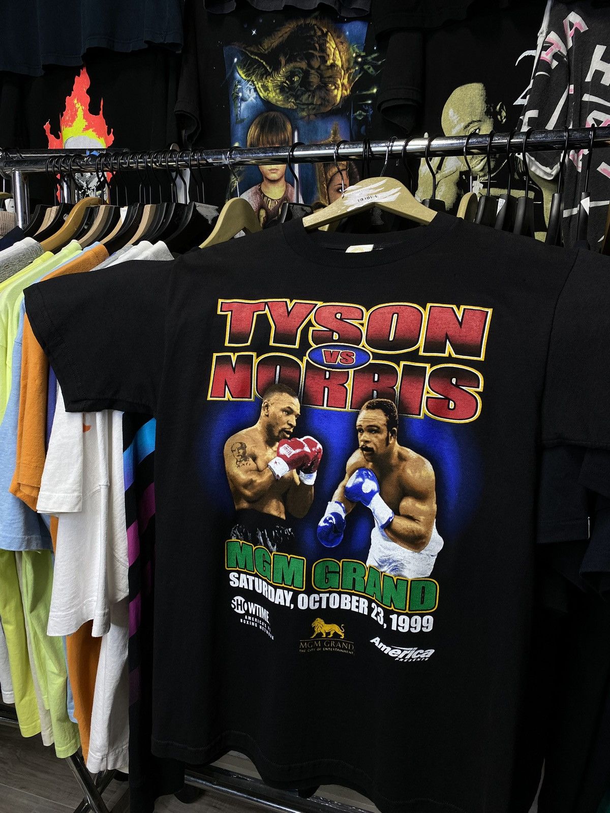 Vintage 90’s Vintage Mike Tyson vs Norris MGM Boxing Shirt Medium Size US M / EU 48-50 / 2 - 4 Thumbnail