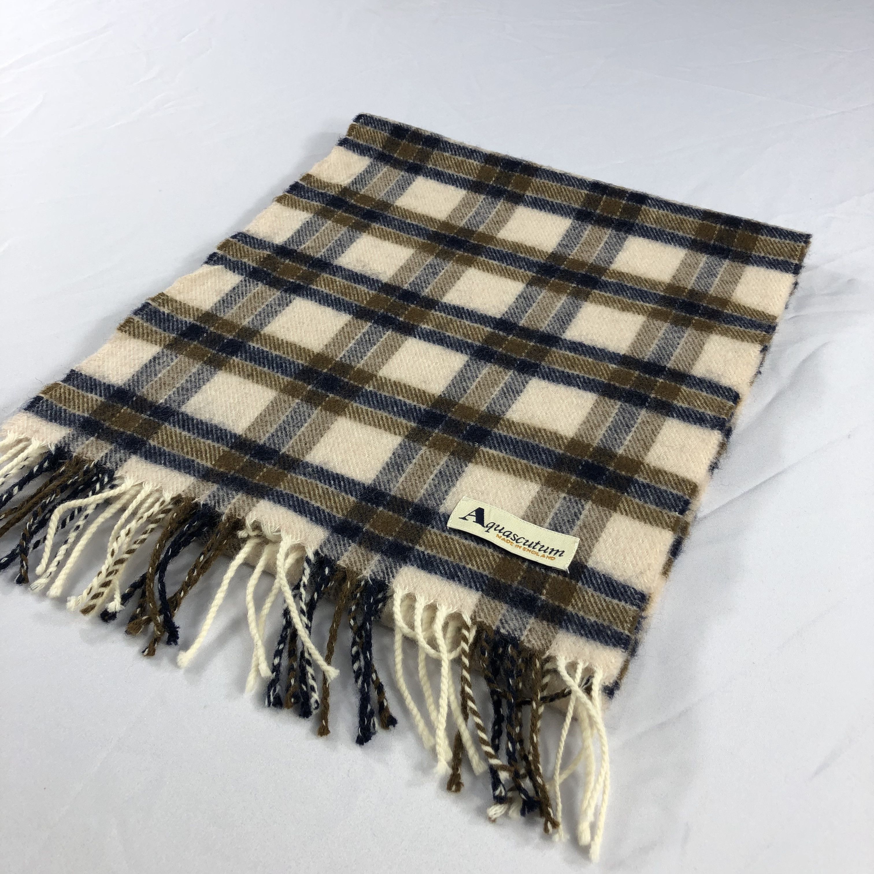 Aquascutum Aquascutum Tartan Wool Scarf Muffler V929 Size ONE SIZE - 3 Thumbnail