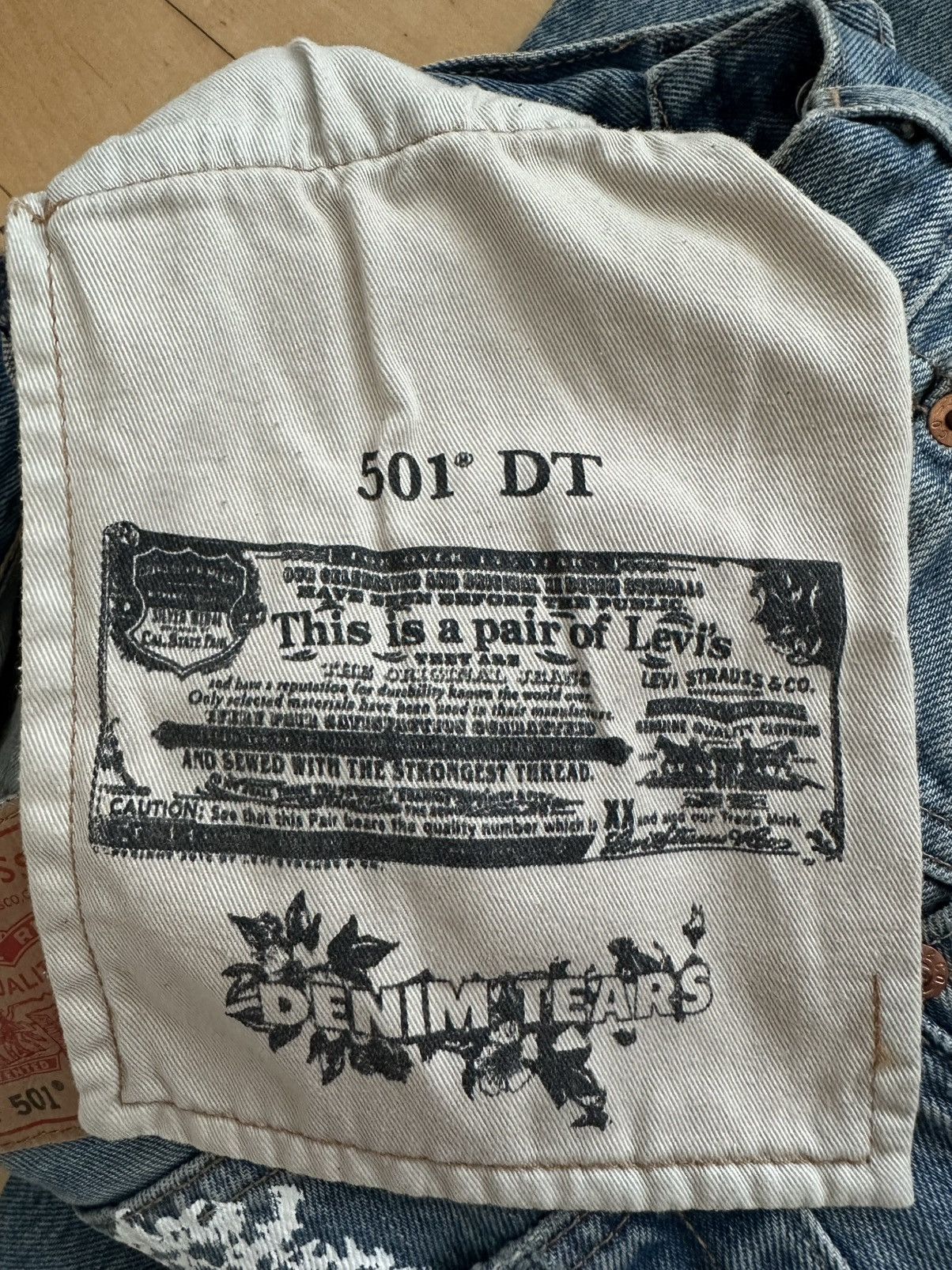 DENIM TEARS × Levi's × Virgil Abloh The Denim Tears x Virgil Abloh "Message in a Tear" Size US 28 / EU 44 - 5 Thumbnail