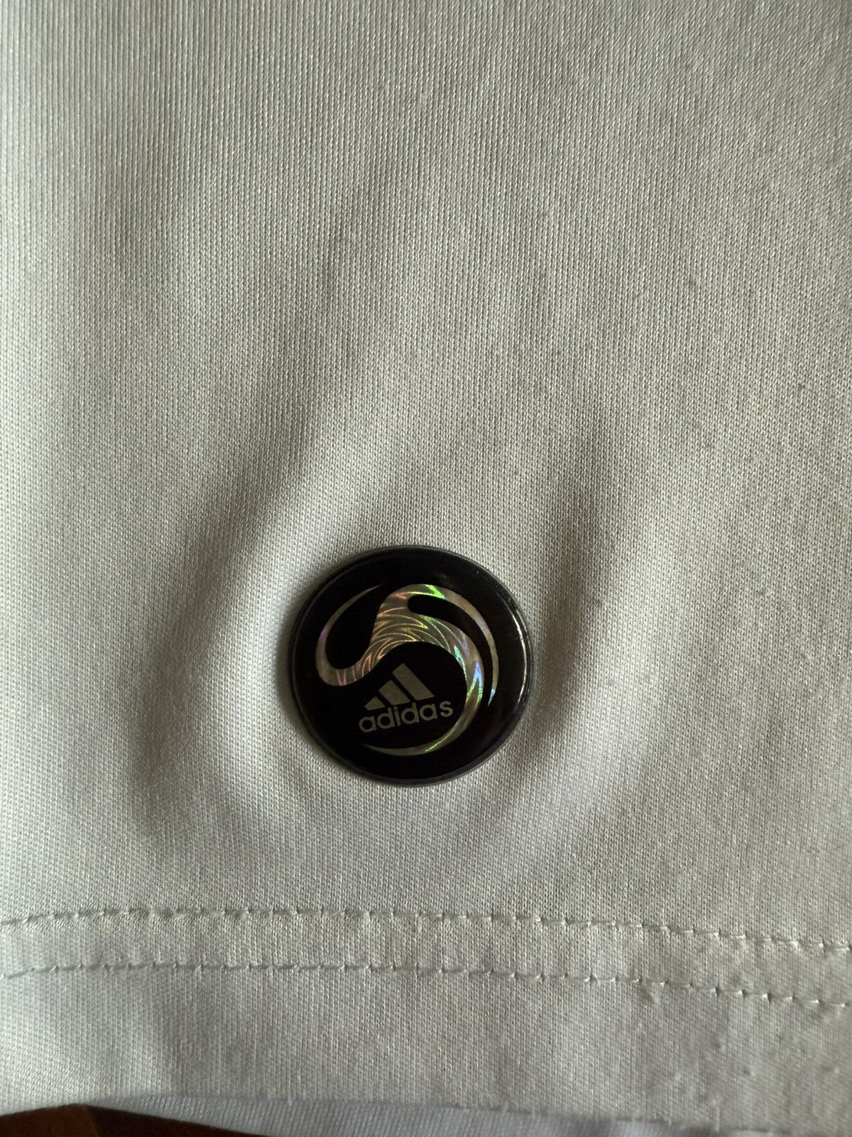 Adidas × Vintage 2009 Real Madrid Adidas jersey Size US M / EU 48-50 / 2 - 6 Thumbnail