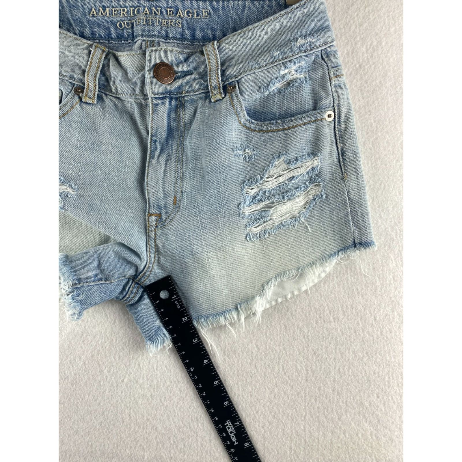 American Eagle Outfitters American Eagle Jeans Shorts Womens 0 Cut Off Fray Distressed Denim Size 25" / US 0 / IT 36 - 5 Thumbnail