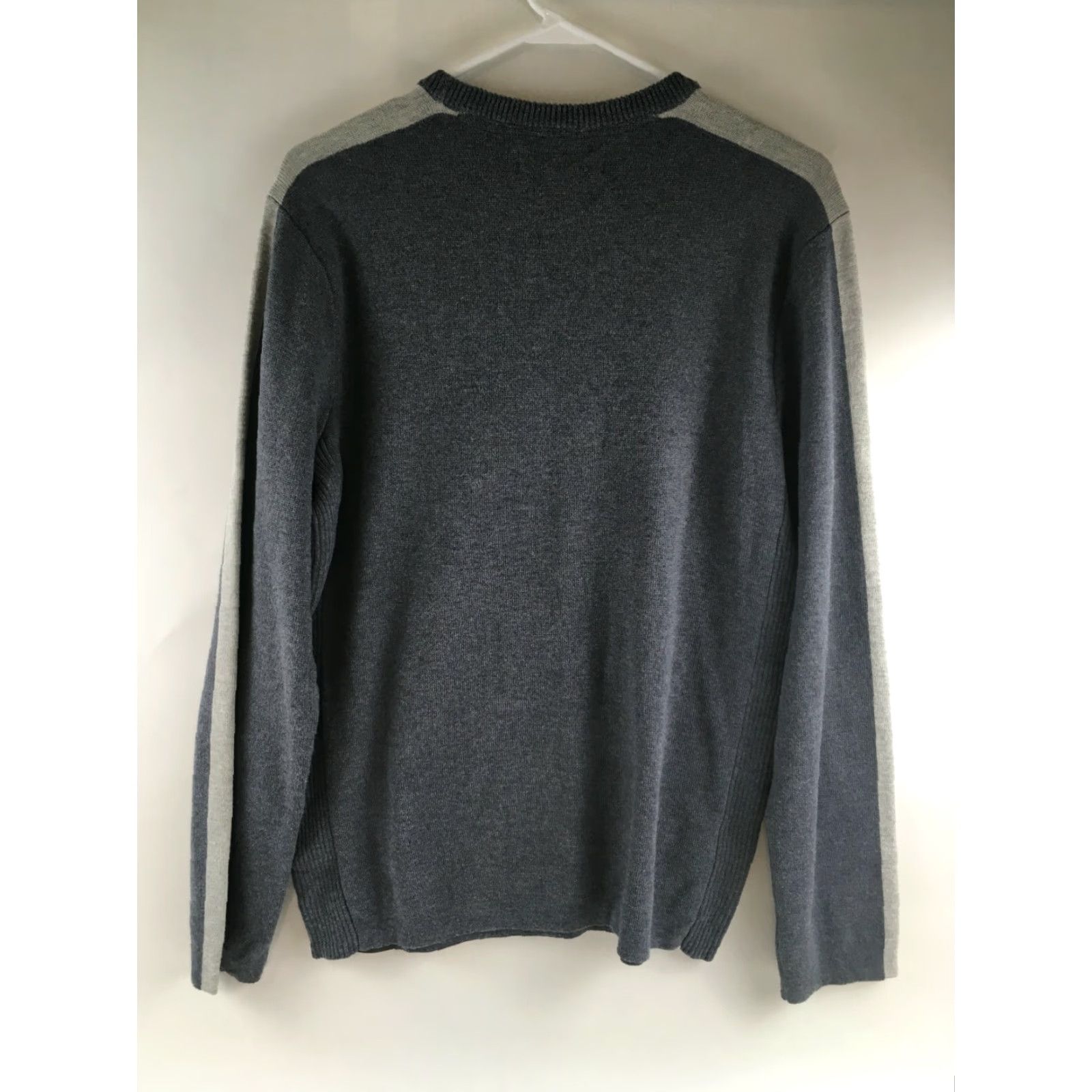 Eddie Bauer Eddie Bauer Sweatshirt Mens Gray Crew Neck Pullover Size M Ribbed Edges Classic Style Size US M / EU 48-50 / 2 - 2 Thumbnail
