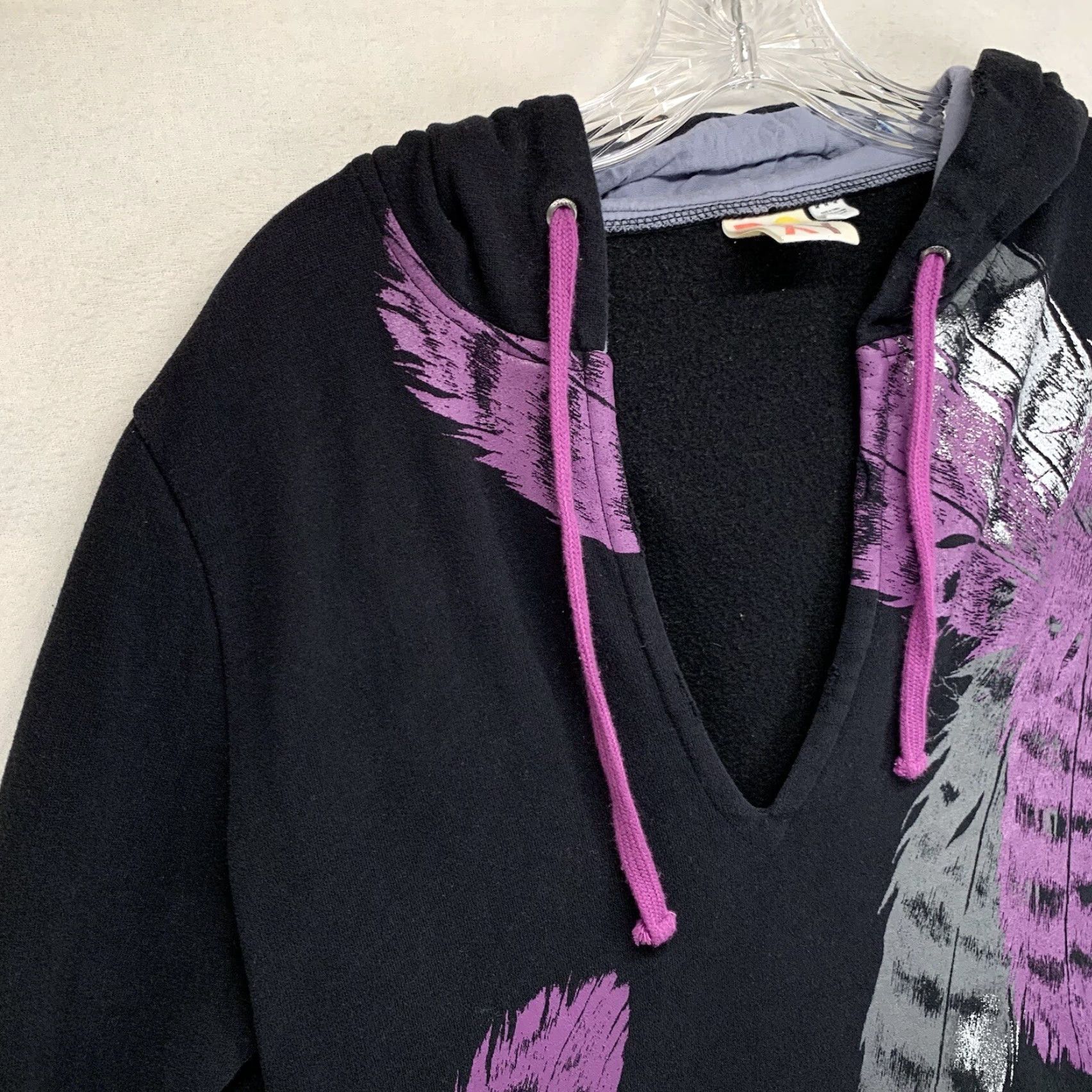 Vintage VINTAGE ROXY Hoodie Women's M Purple Black 90s Beach Grunge Surfer Girl Logo Graphic Print Hooded Pockets Crew Neck All Seasons Size M / US 6-8 / IT 42-44 - 5 Thumbnail