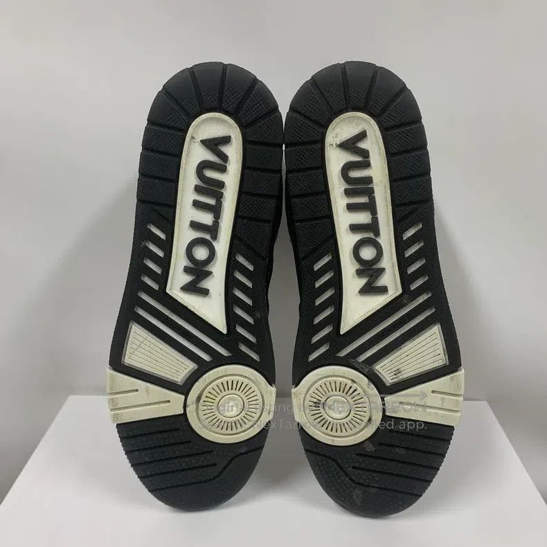 Louis Vuitton Louis Vuitton Black and white denim shoes Size US 8 / EU 41 - 7 Thumbnail