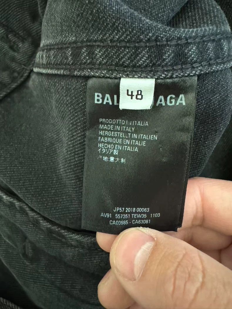 Balenciaga Balenciaga Yellow Embroidered Letter Jacket Size US M / EU 48-50 / 2 - 4 Thumbnail