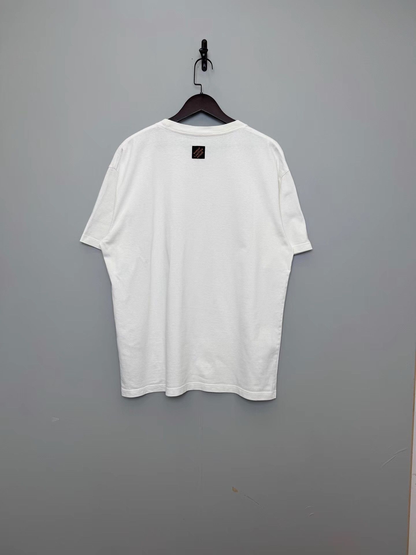 Louis Vuitton Louis Vuitton FW24 Pharrell Co-branded Beaded Sequin Tee K36 Size US XL / EU 56 / 4 - 2 Thumbnail