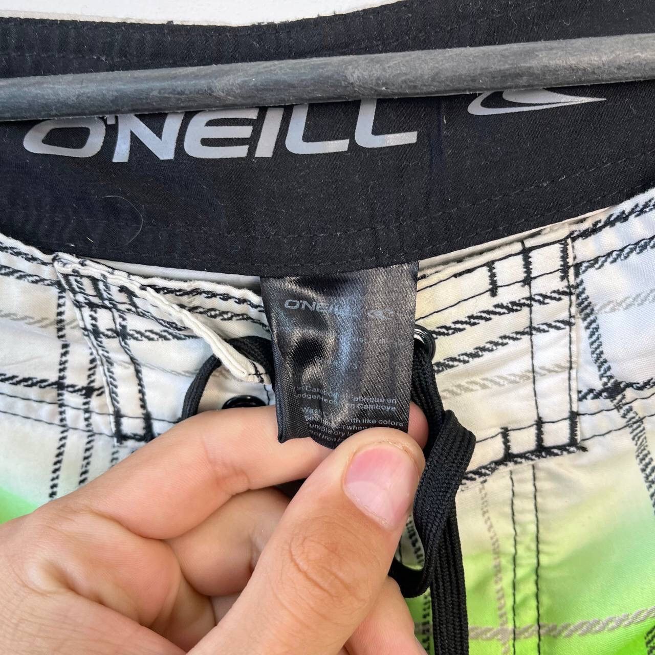 O'Neill VINTAGE ONEILL BIG LOGO SWIM BOARD SURF NYLON SHORTS Y2K Size US 33 - 5 Thumbnail