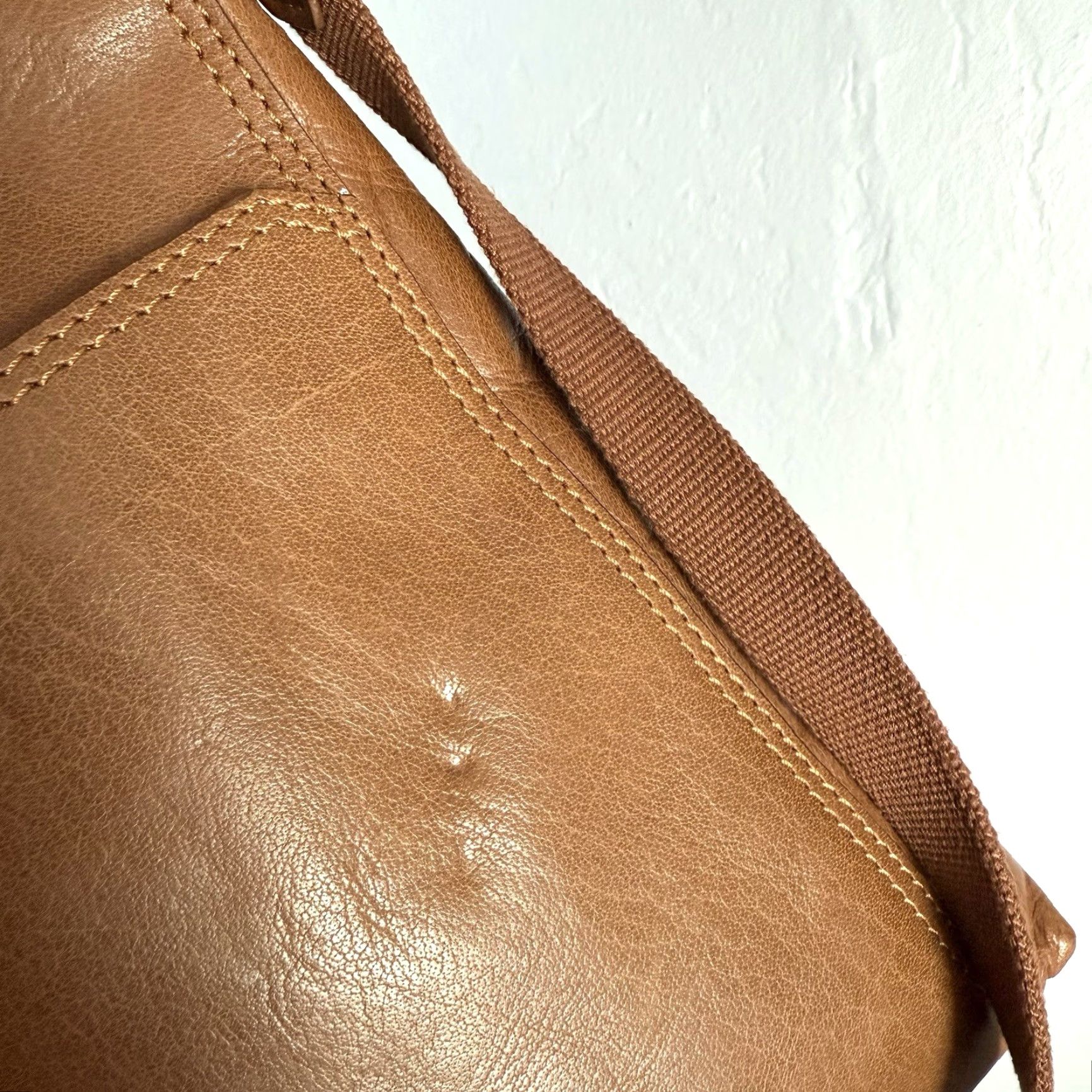 Vintage VINTAGE CONKCA LONDON Dink Dark Tan Leather Cross Body Bag Size ONE SIZE - 4 Thumbnail