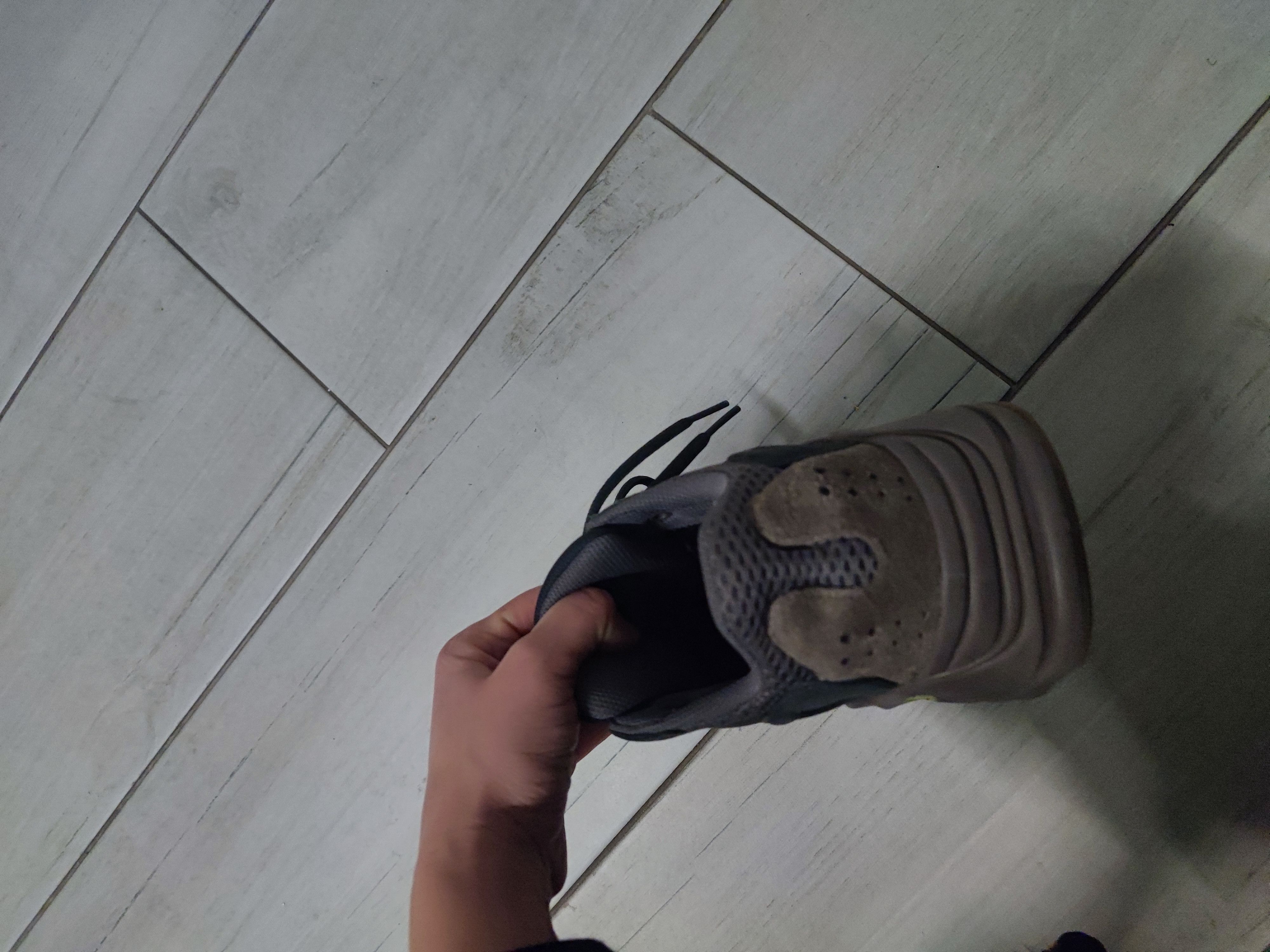 Yeezy yeezy 700 Mauve - size 40 Size US 7 / EU 40 - 7 Thumbnail