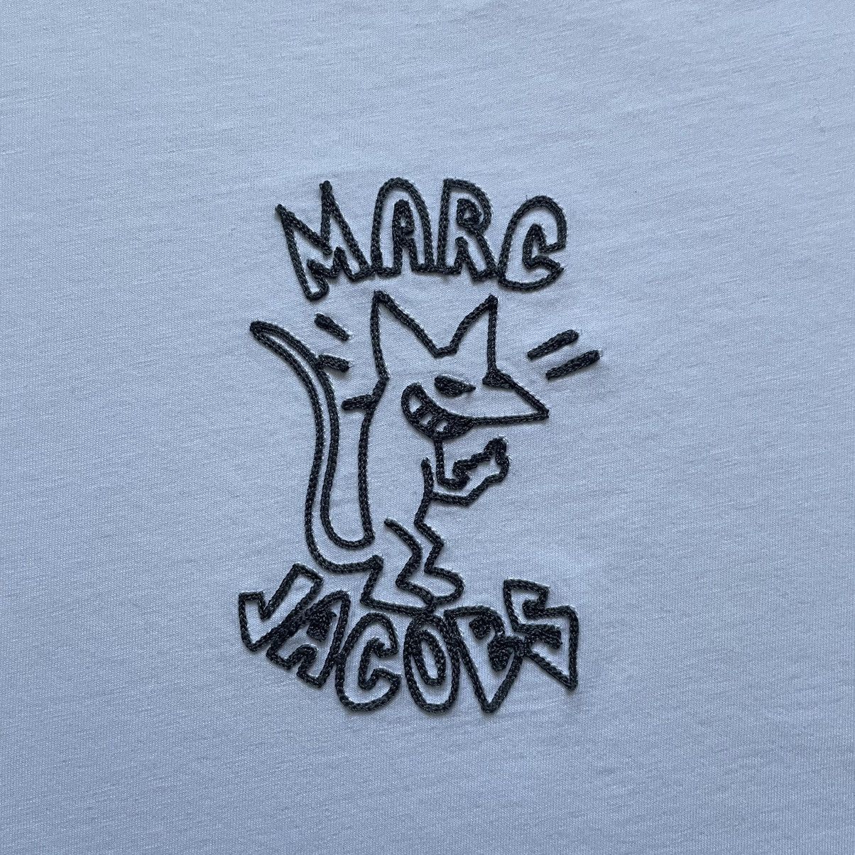 Marc Jacobs Marc Jacobs Embroidered Rat Spellout T Shirt Size US XXL / EU 58 / 5 - 5 Thumbnail