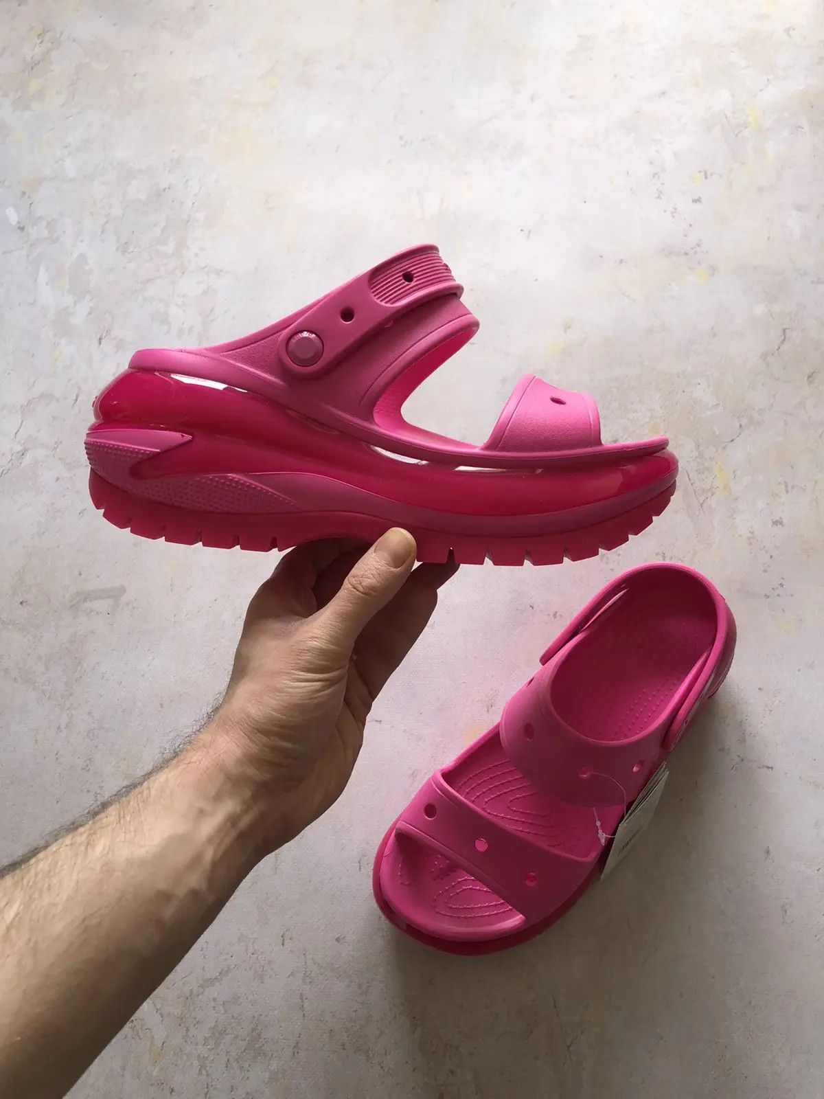 Crocs Avant garde Crocs Crush Sandal barbie pink Size US 10 / IT 40 - 1 Thumbnail