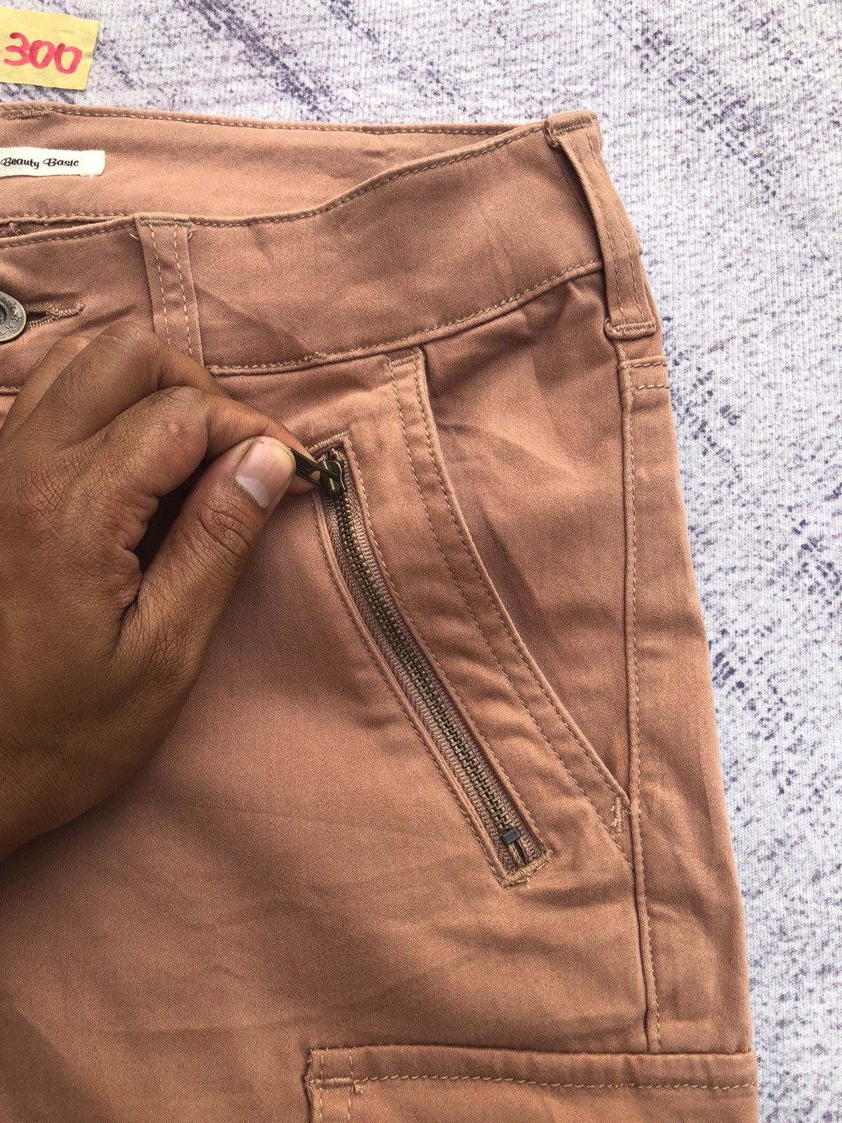 Beauty Beast × Japanese Brand Slim Fit Beige Cargo Trousers Multi Pocket Pants Size US 27 - 6 Thumbnail
