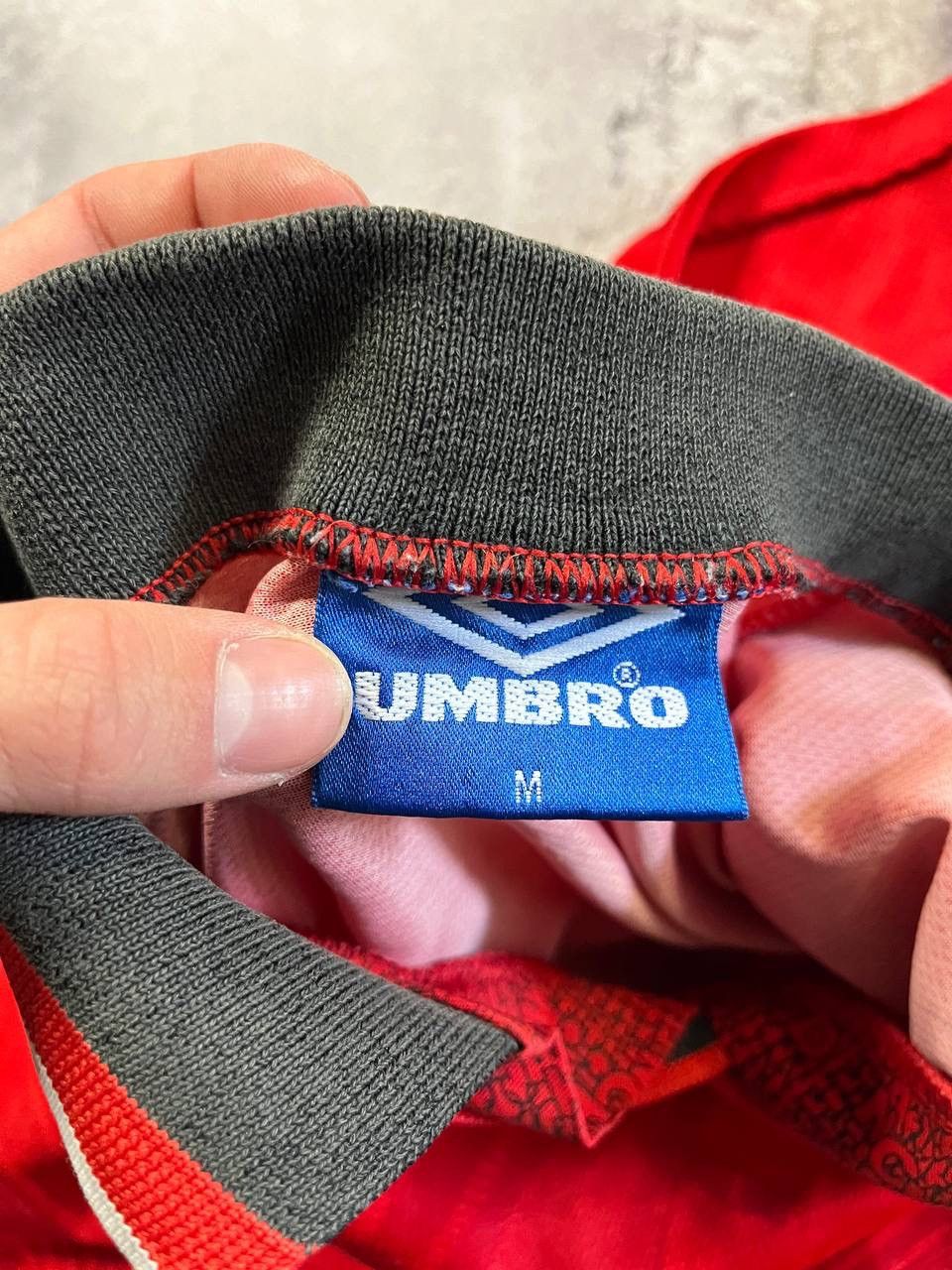 Vintage UMBRO 1994-96 MANCHESTER UNITED Size US M / EU 48-50 / 2 - 11 Thumbnail