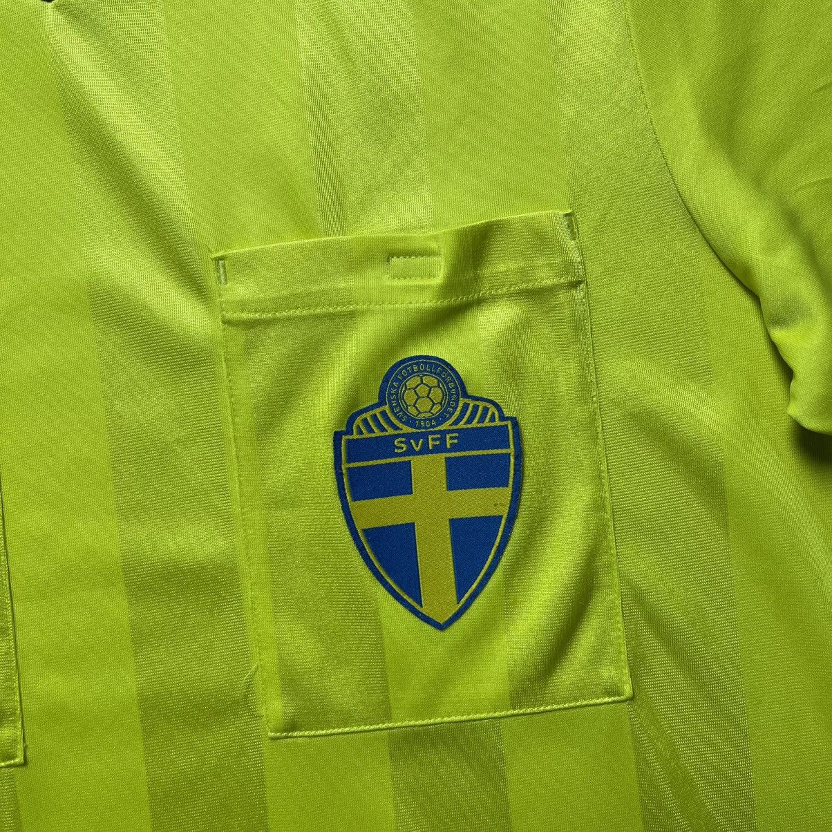 Adidas SWEDEN NATIONAL FOOTBALL SOCCER REFEREE JERSEY Size US M / EU 48-50 / 2 - 4 Thumbnail