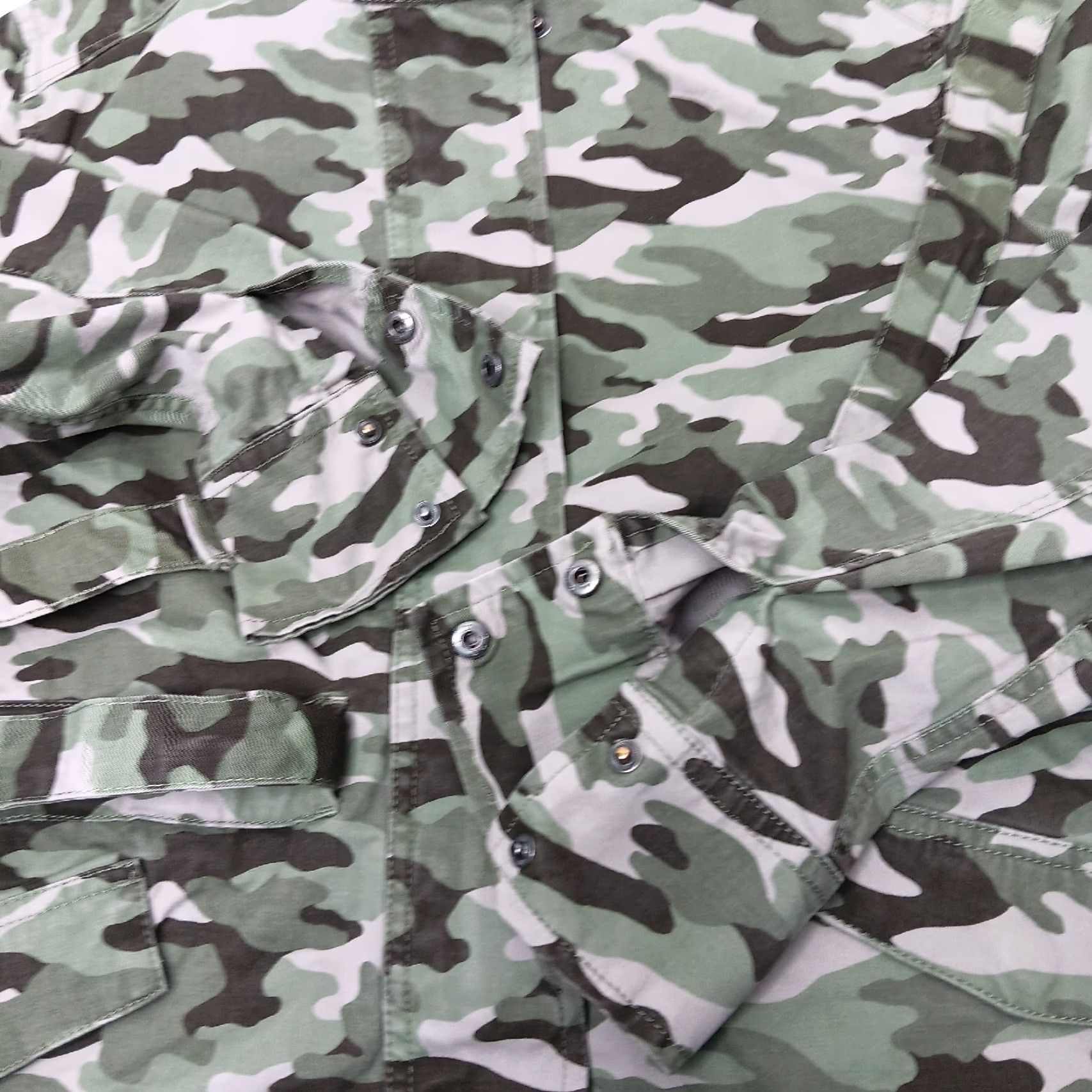 Banana Republic Banana Republic Jacket Camouflage XS Tie Waist Utility Cotton Blend Green Ladies Regular Short Sleeve Zip Snap Pockets Size XS / US 0-2 / IT 36-38 - 7 Thumbnail