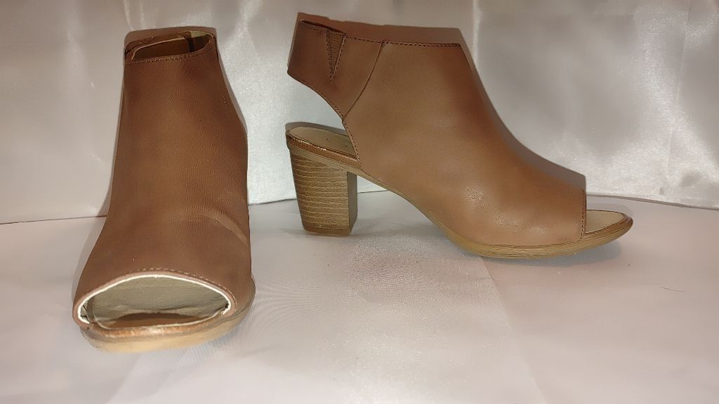 JOSEF SEIBAL Josef Seibel Bonnie 09 Leather Peep Toe Booties Size 38 Size US 7 / IT 37 - 7 Thumbnail