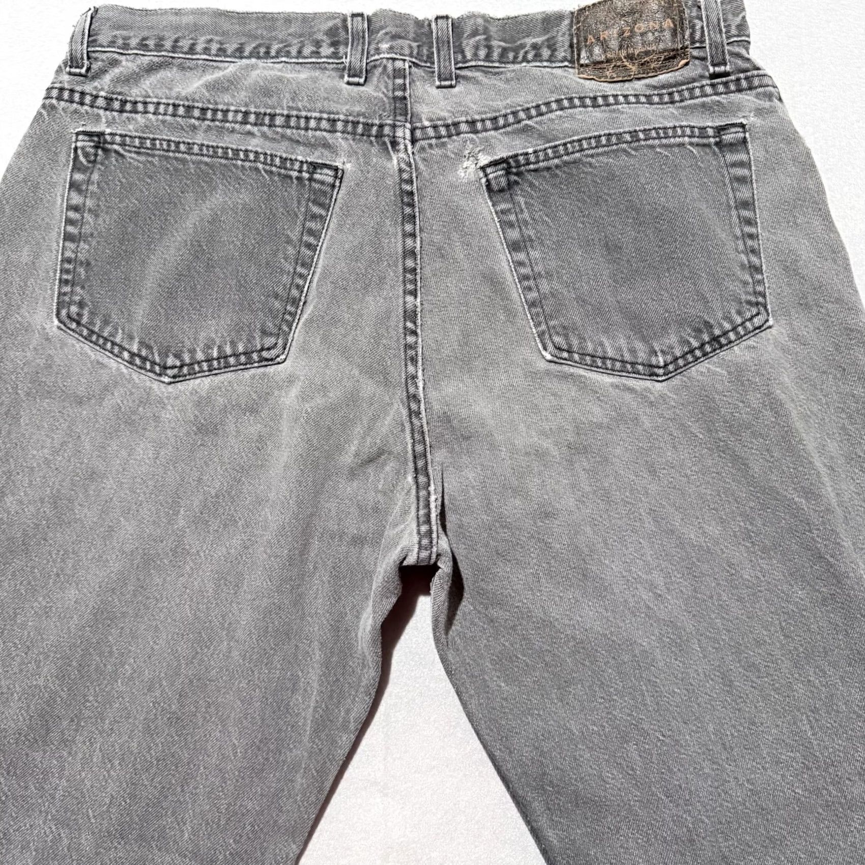 Vintage Arizona Jeans Mens Jeans Gray Distressed Relaxed Mid-Rise Straight 38X30 Denim City Classic 90s Mens Size US 38 / EU 54 - 4 Thumbnail