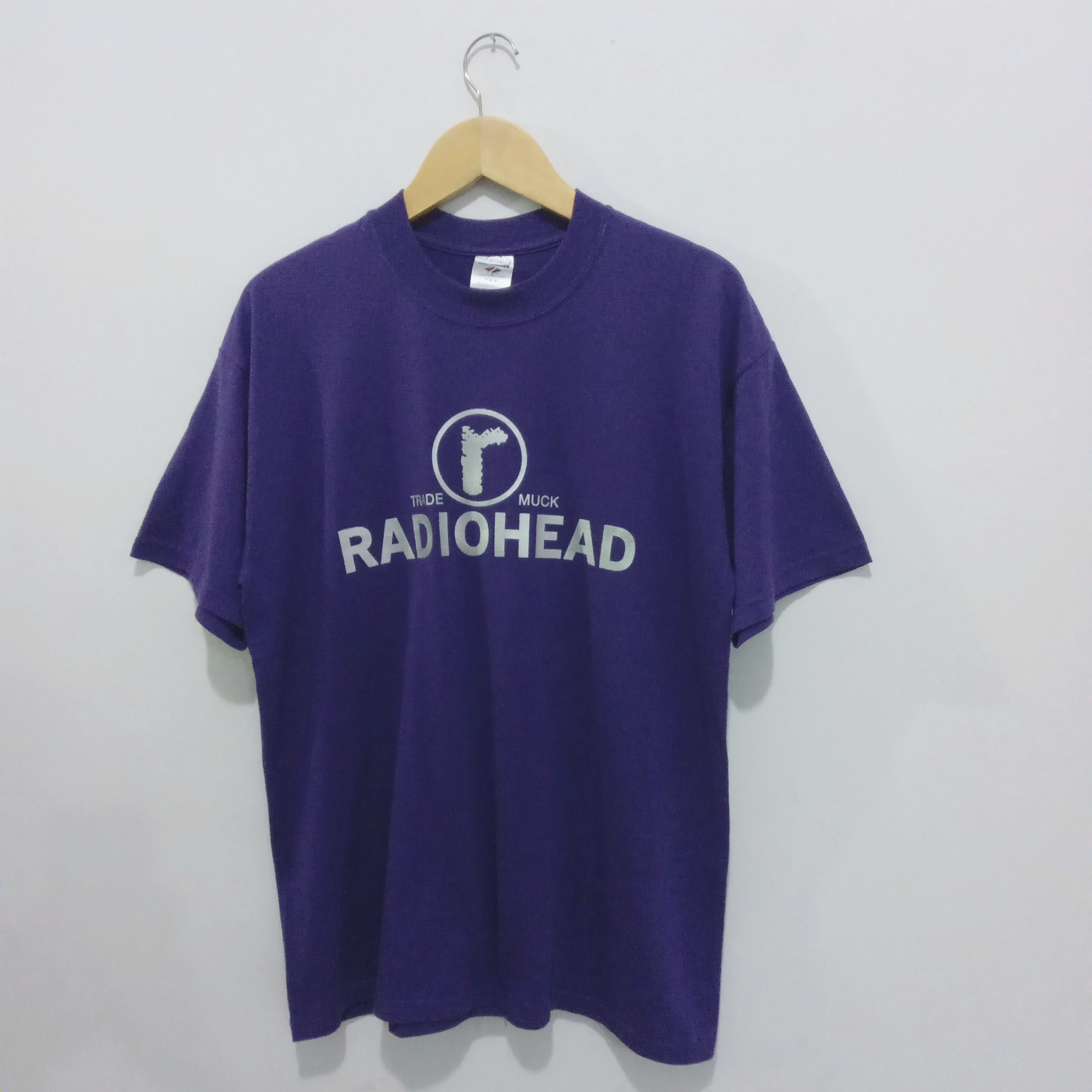 Band Tees Radiohead T-shirt trade muck logo Size US L / EU 52-54 / 3 - 3 Thumbnail