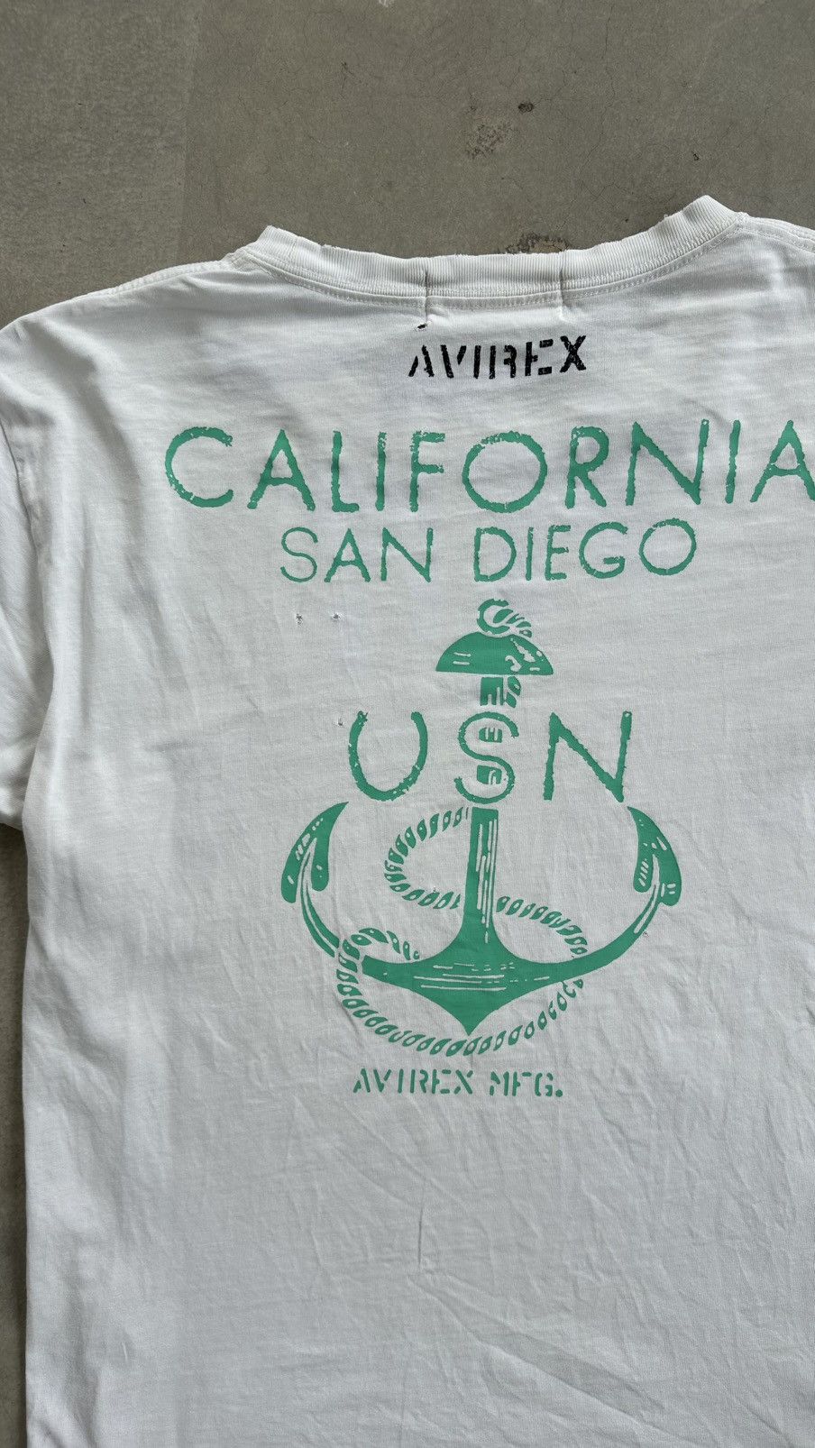 Avirex × Vintage VINTAGE AVIREX WELL WORN SAN DIEGO TEE Size US L / EU 52-54 / 3 - 6 Thumbnail