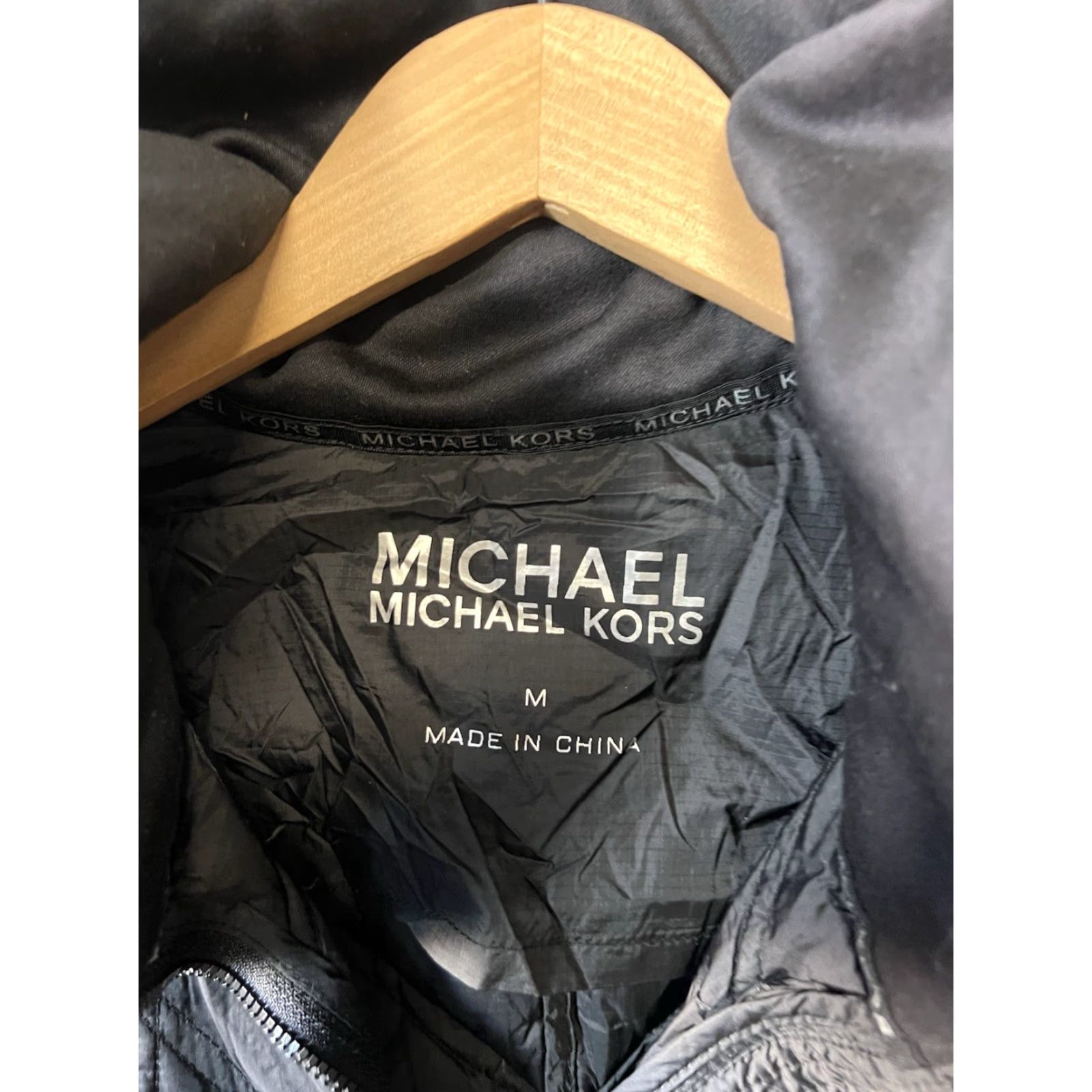Michael Kors Michael Kors Down Puffer Jacket Womens Size M Black Long Sleeve Full Zip Pockets Lightweight Packable - Jacket Size M / US 6-8 / IT 42-44 - 3 Thumbnail