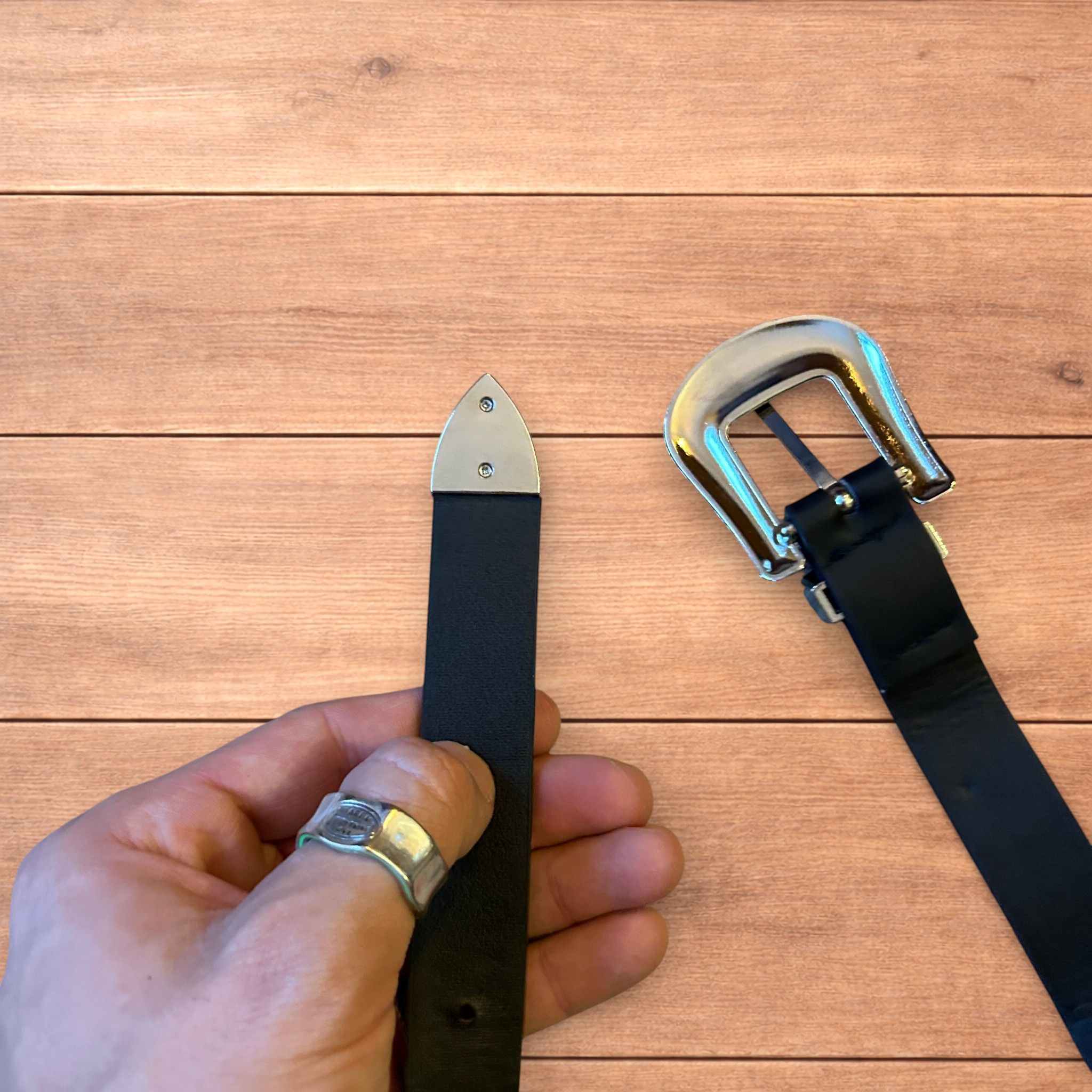 Japanese Brand Faux leather western cowboy belt in black with silver trim. Size ONE SIZE - 7 Thumbnail