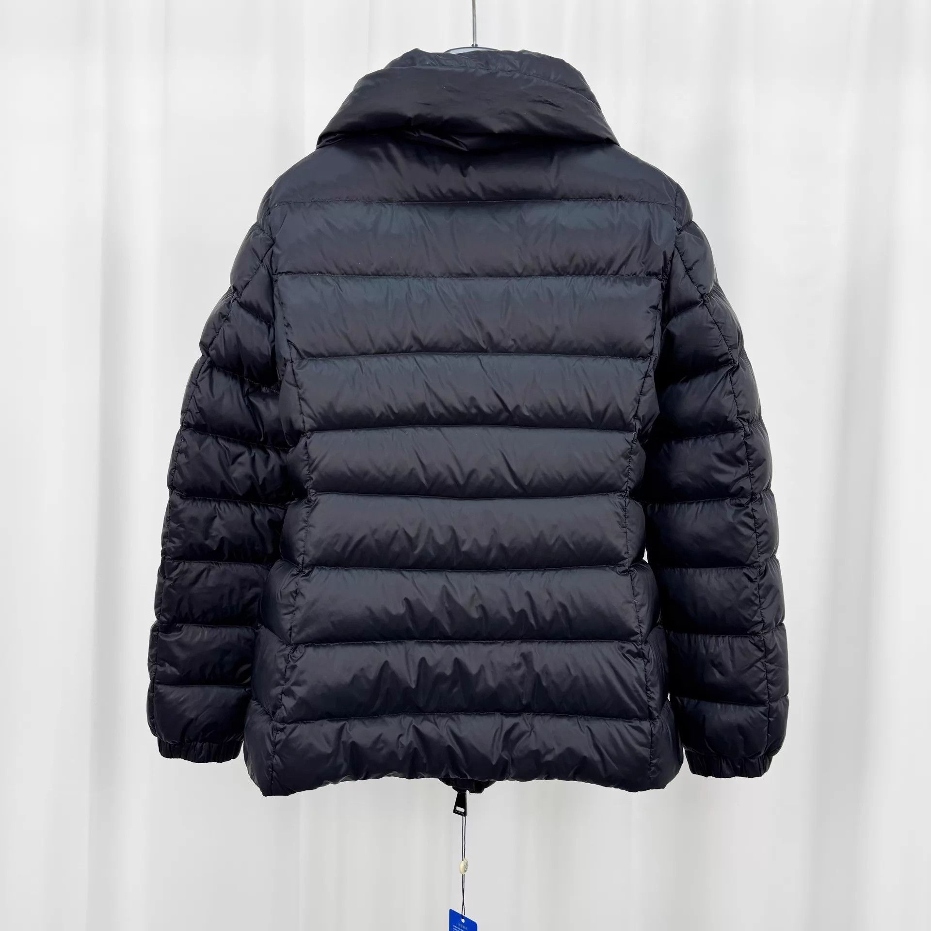 Moncler Moncler black cinched waist puffer jacket 1 98% new no logo Size S / US 4 / IT 40 - 2 Thumbnail