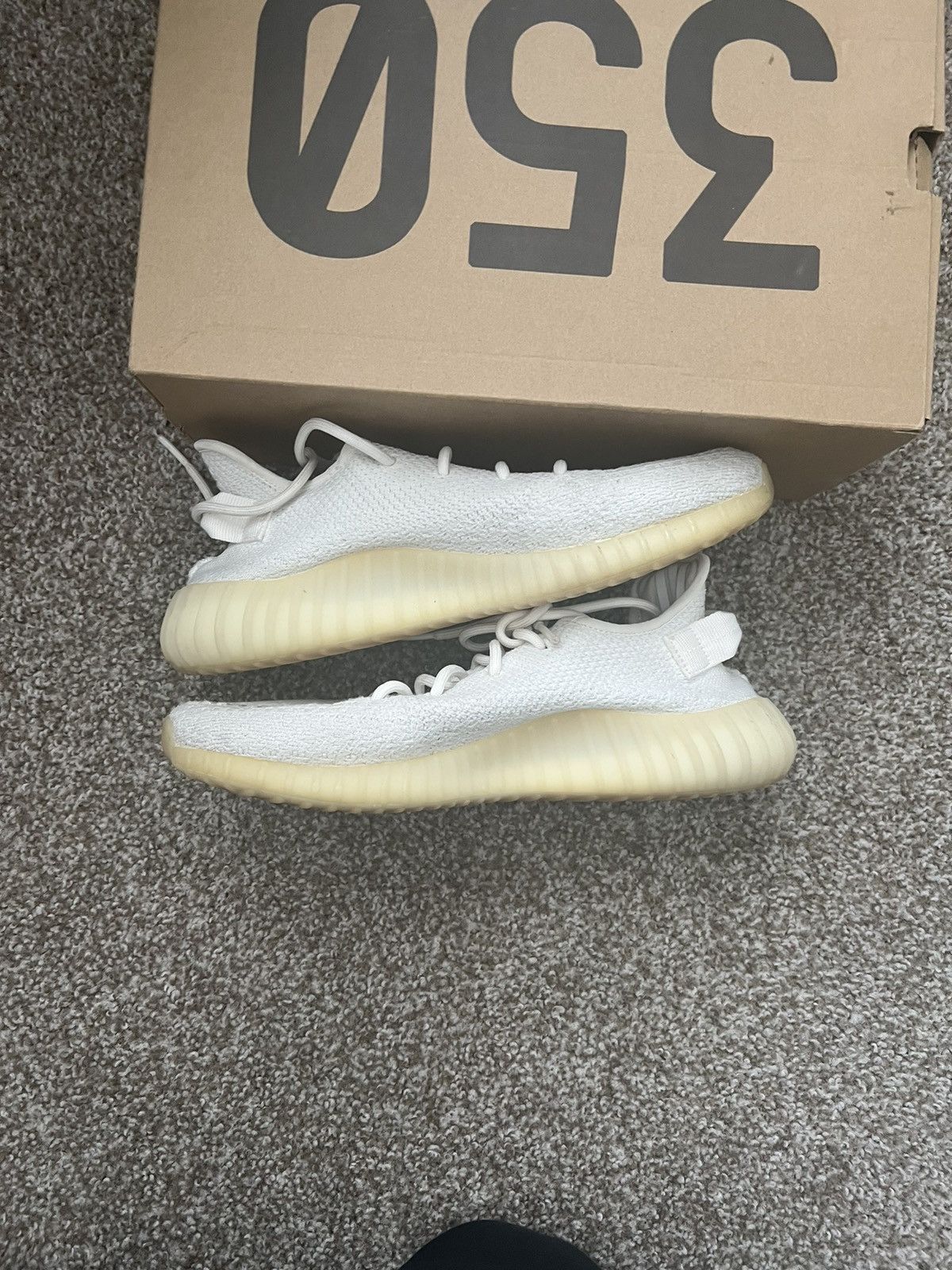 Designer × Yeezy Used Cream yeezy Size US 10 / EU 43 - 5 Thumbnail