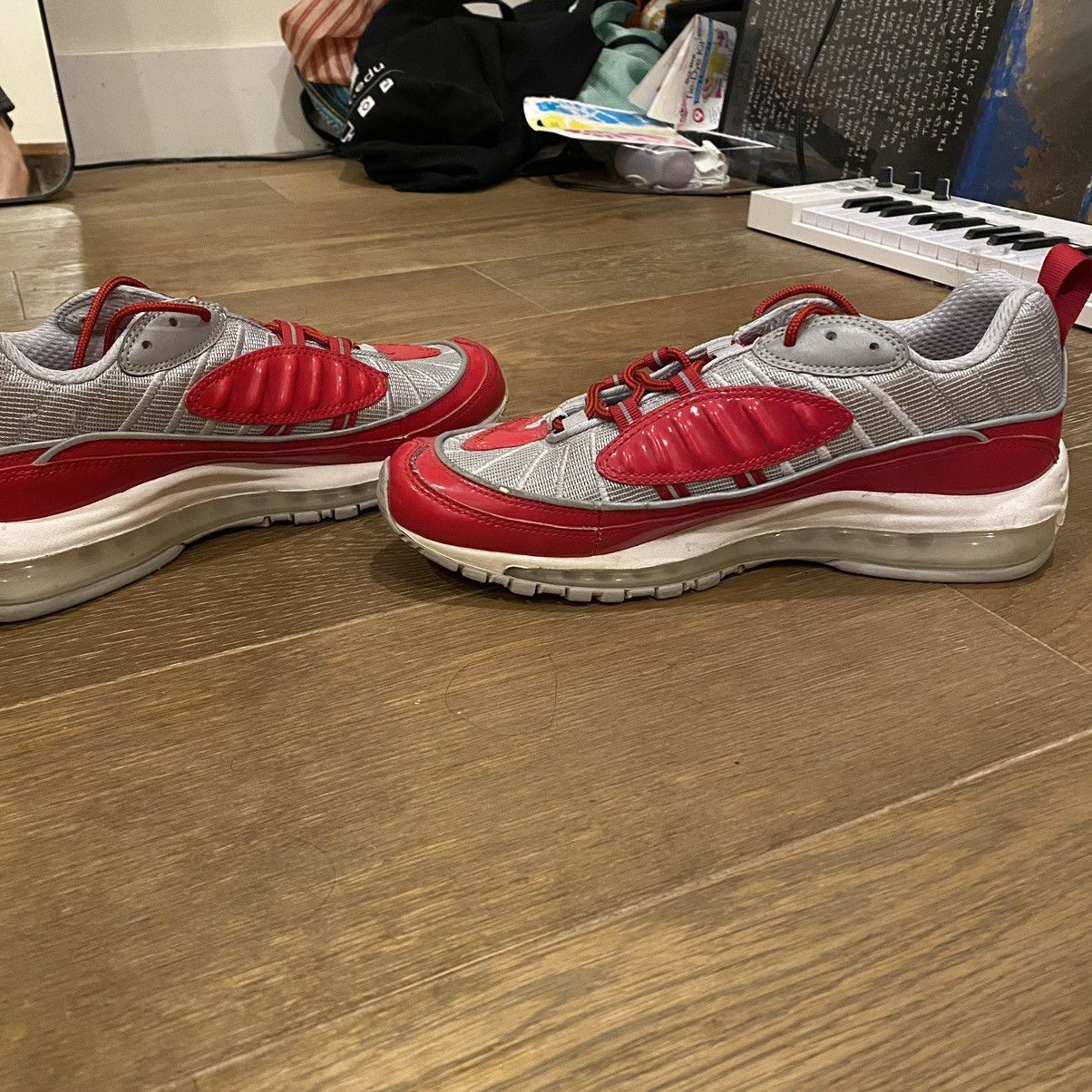 Supreme Supreme nike Air Max 98 Varsity Red Size US 9 / EU 42 - 5 Thumbnail