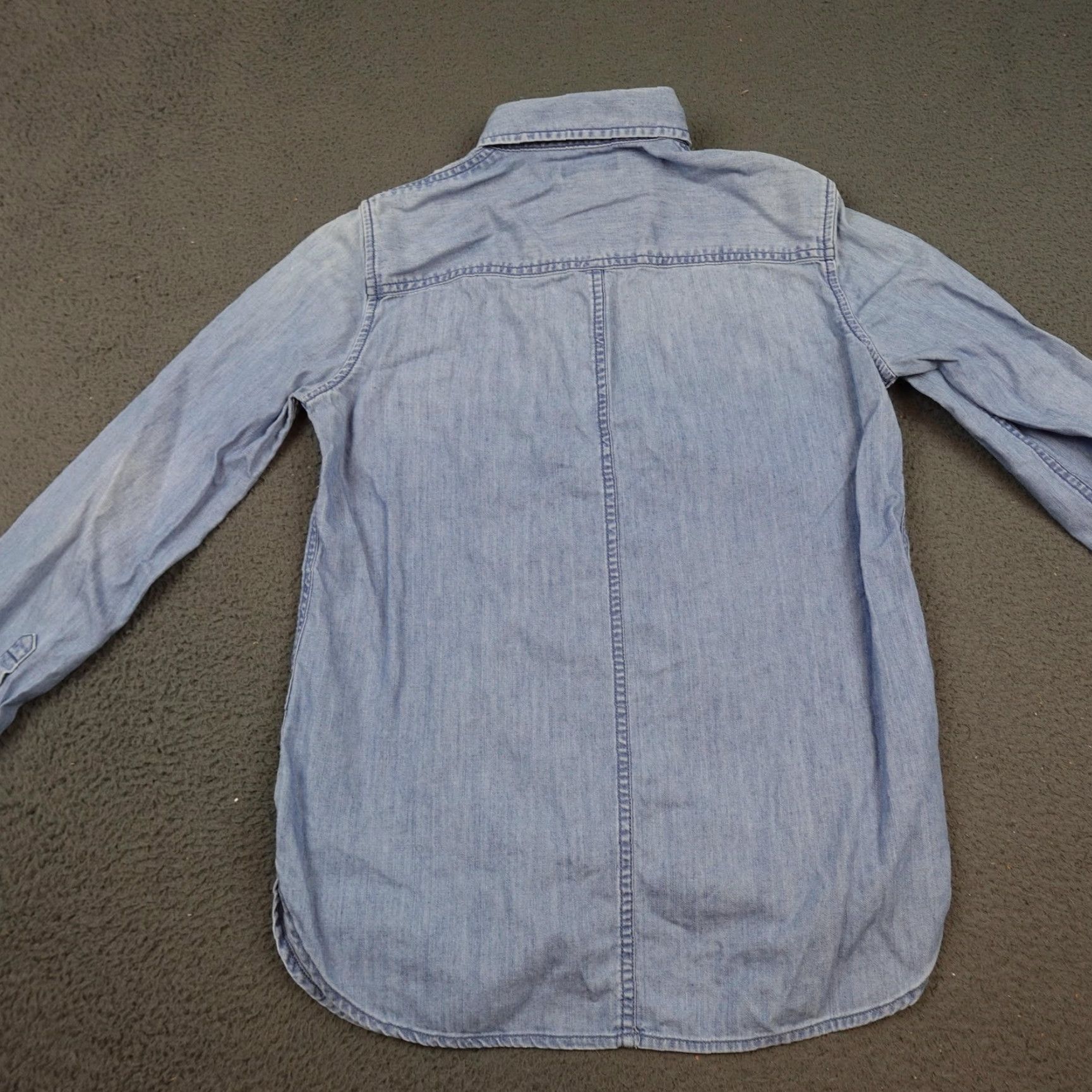 J.Crew J.Crew Shirt Womens 2 Light Blue Chambray Denim Button Down Long Sleeve Pocket Size XS / US 0-2 / IT 36-38 - 7 Thumbnail
