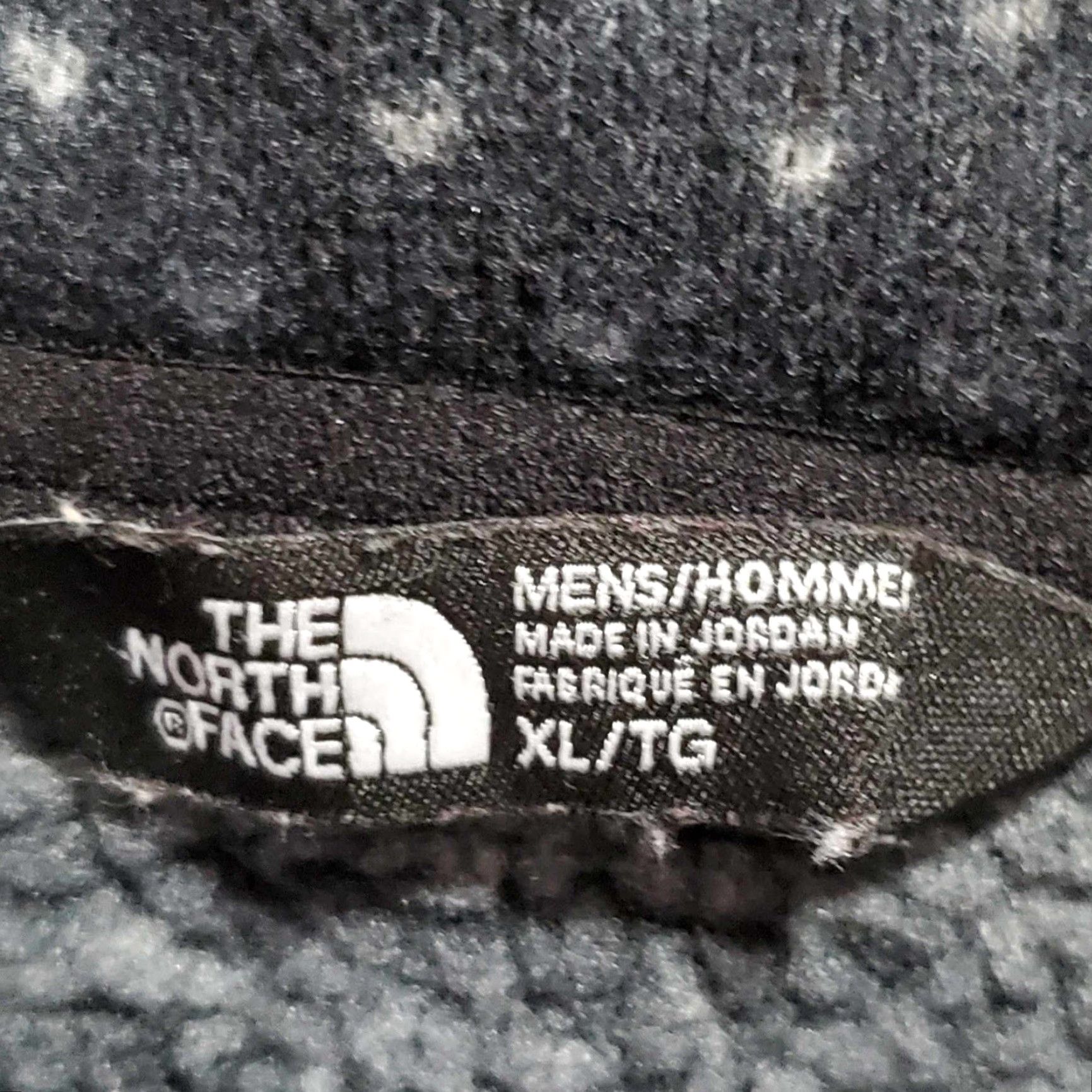The North Face VINTAGE The North Face Aztec 1/4 Zip Mens XLT TG Tribal Sweater Size US XL / EU 56 / 4 - 2 Thumbnail